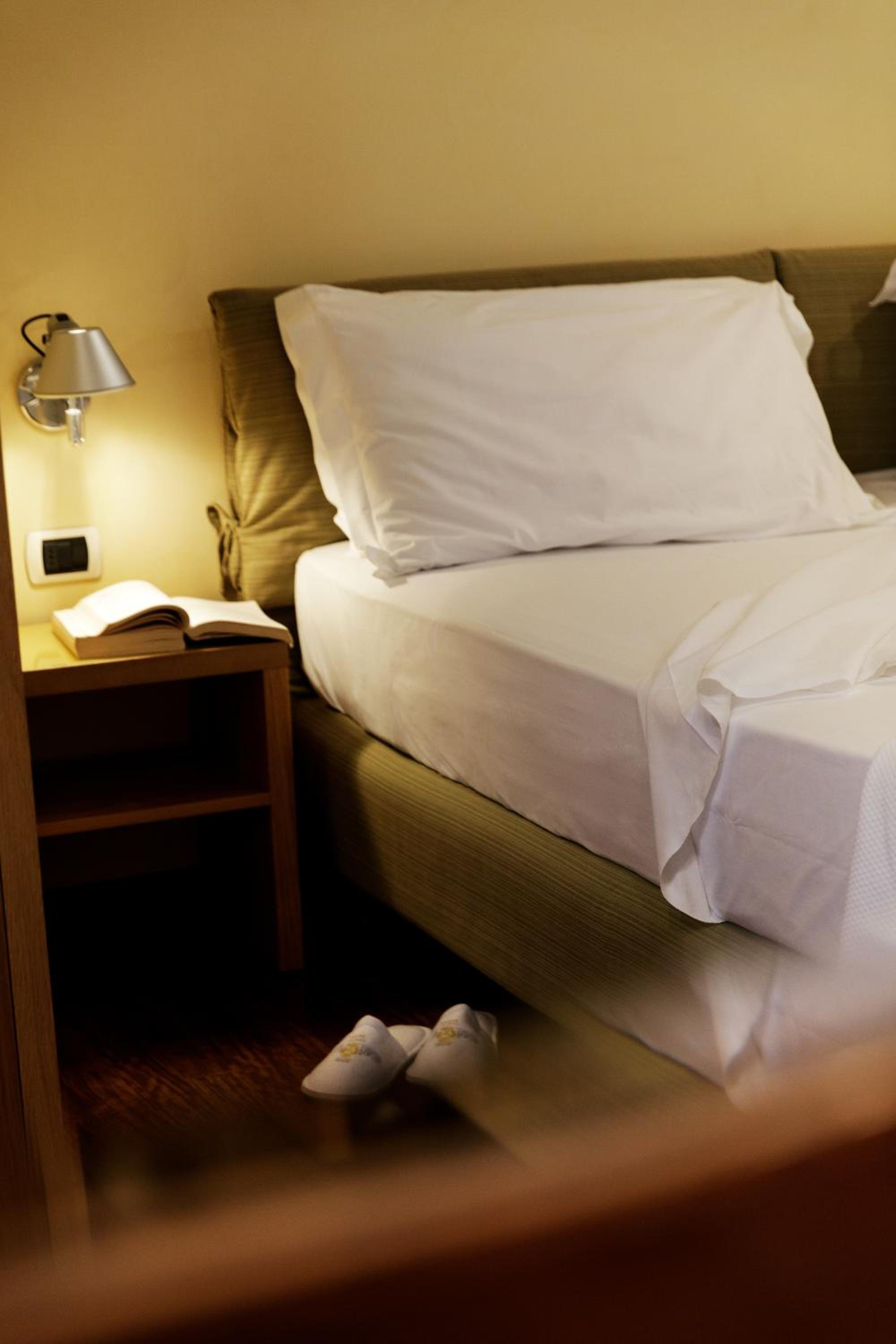 Double Room - Photo 10