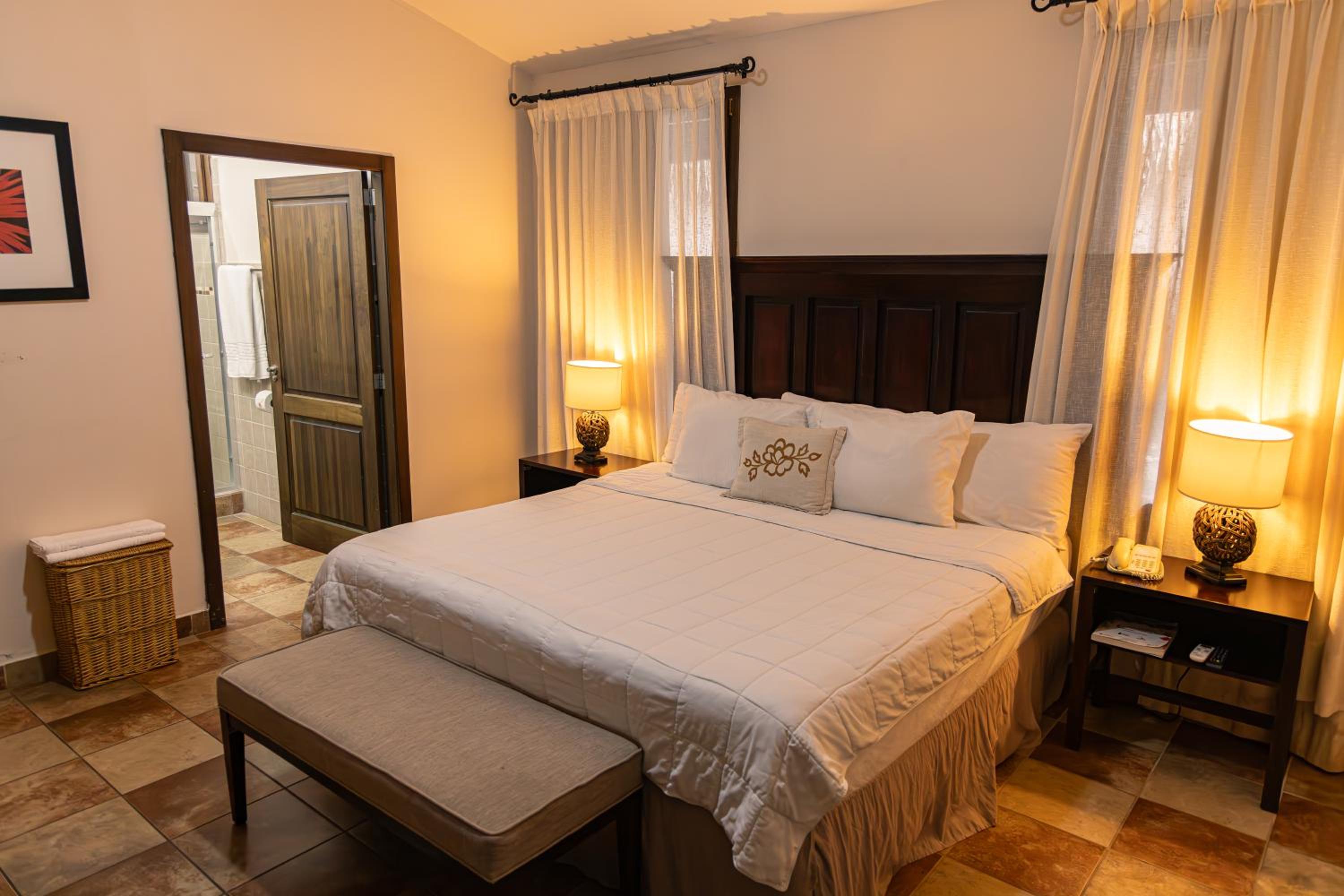 Deluxe Suite photo 2