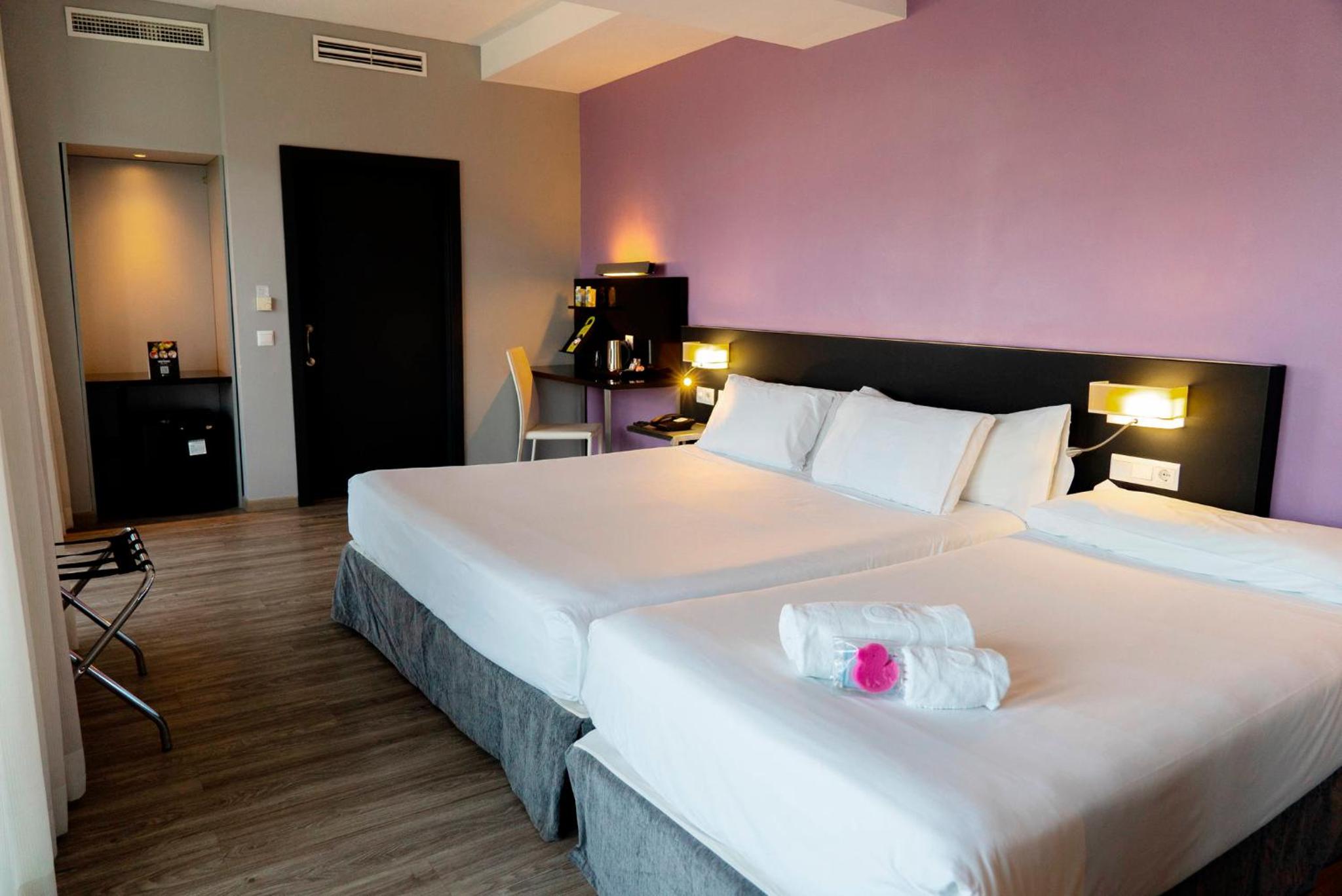 Superior Queen Room - Photo 10