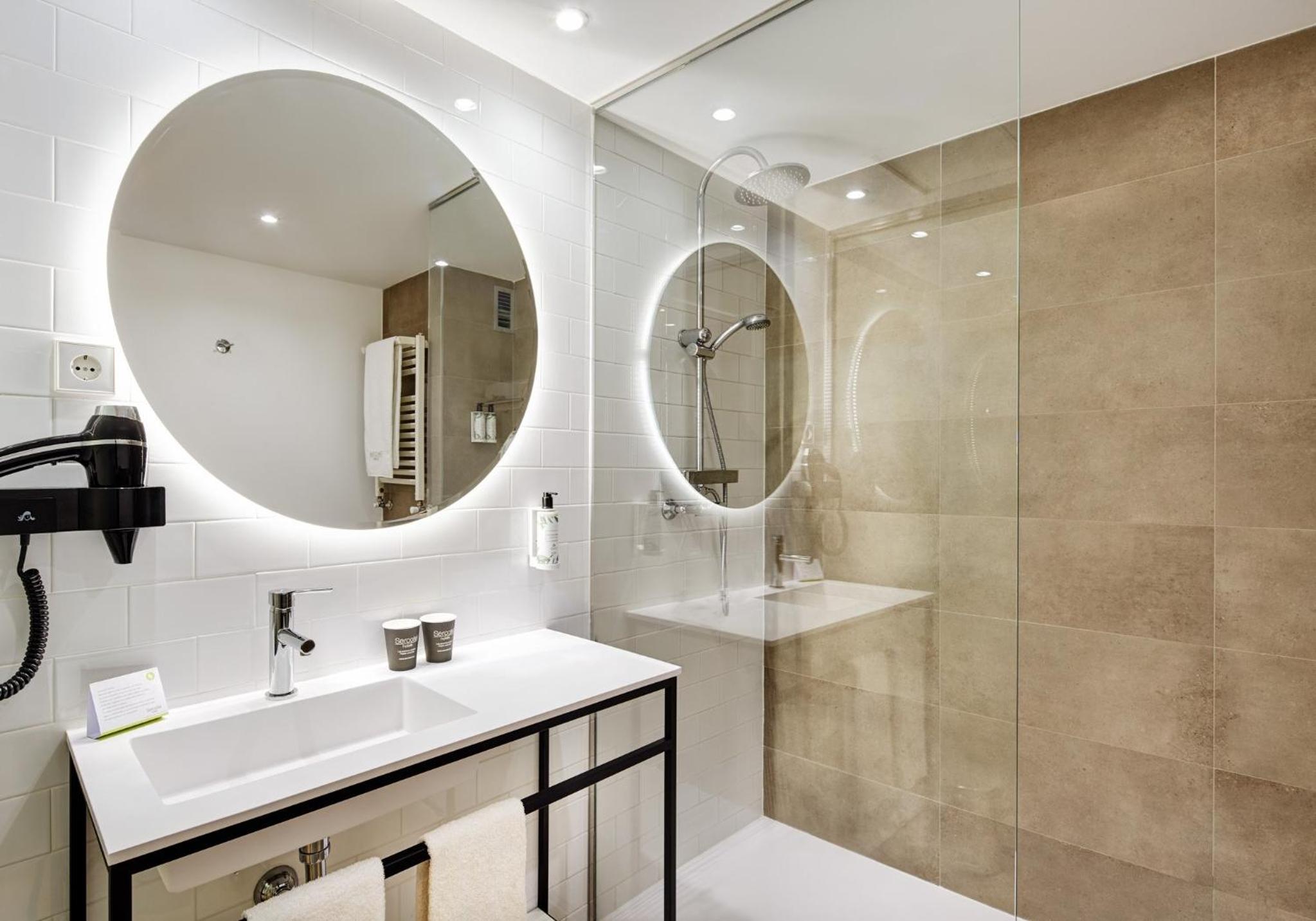 Superior Double or Twin Room - Photo 3