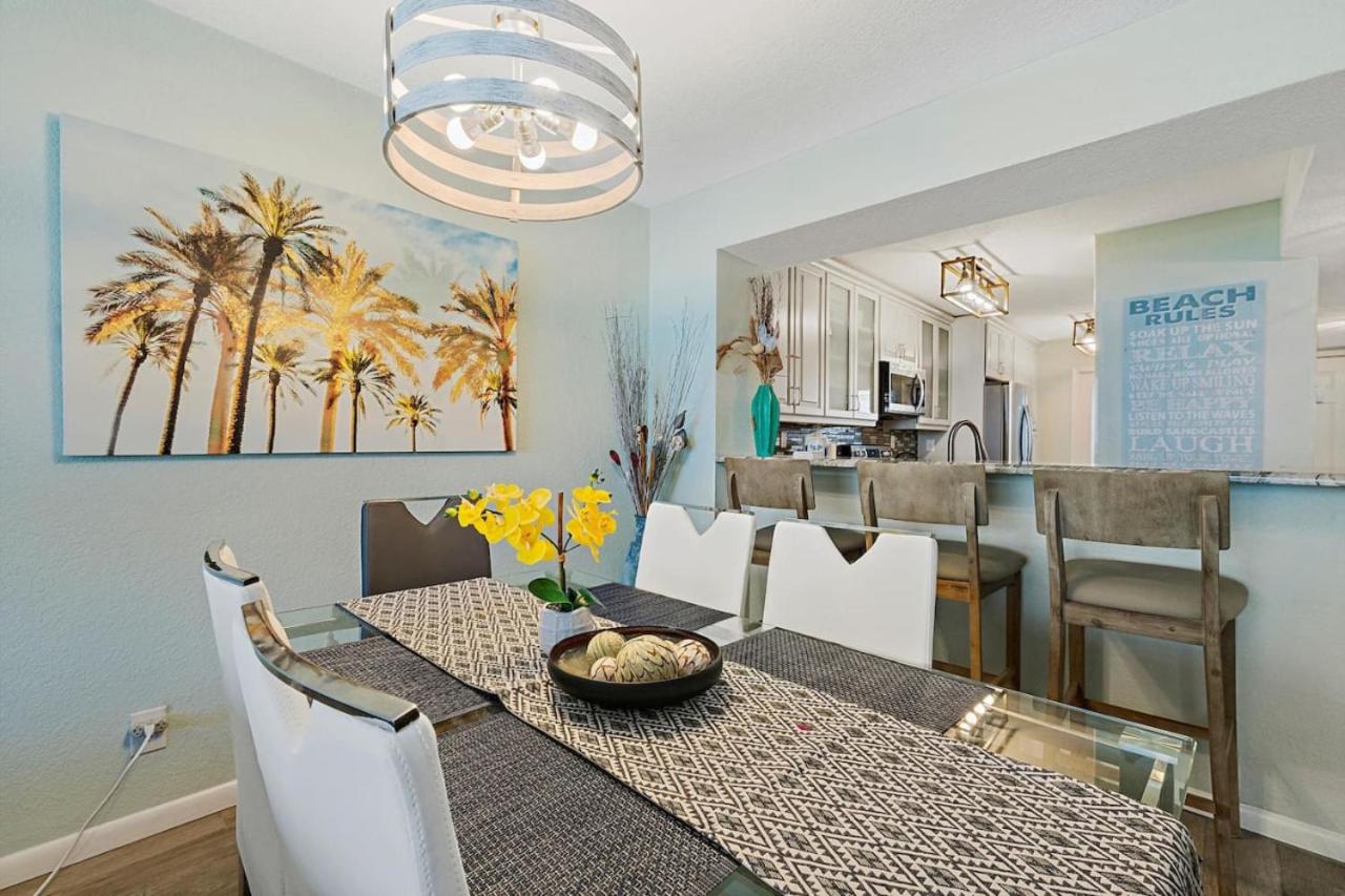 Two-Bedroom Apartment with Bay View photo 3