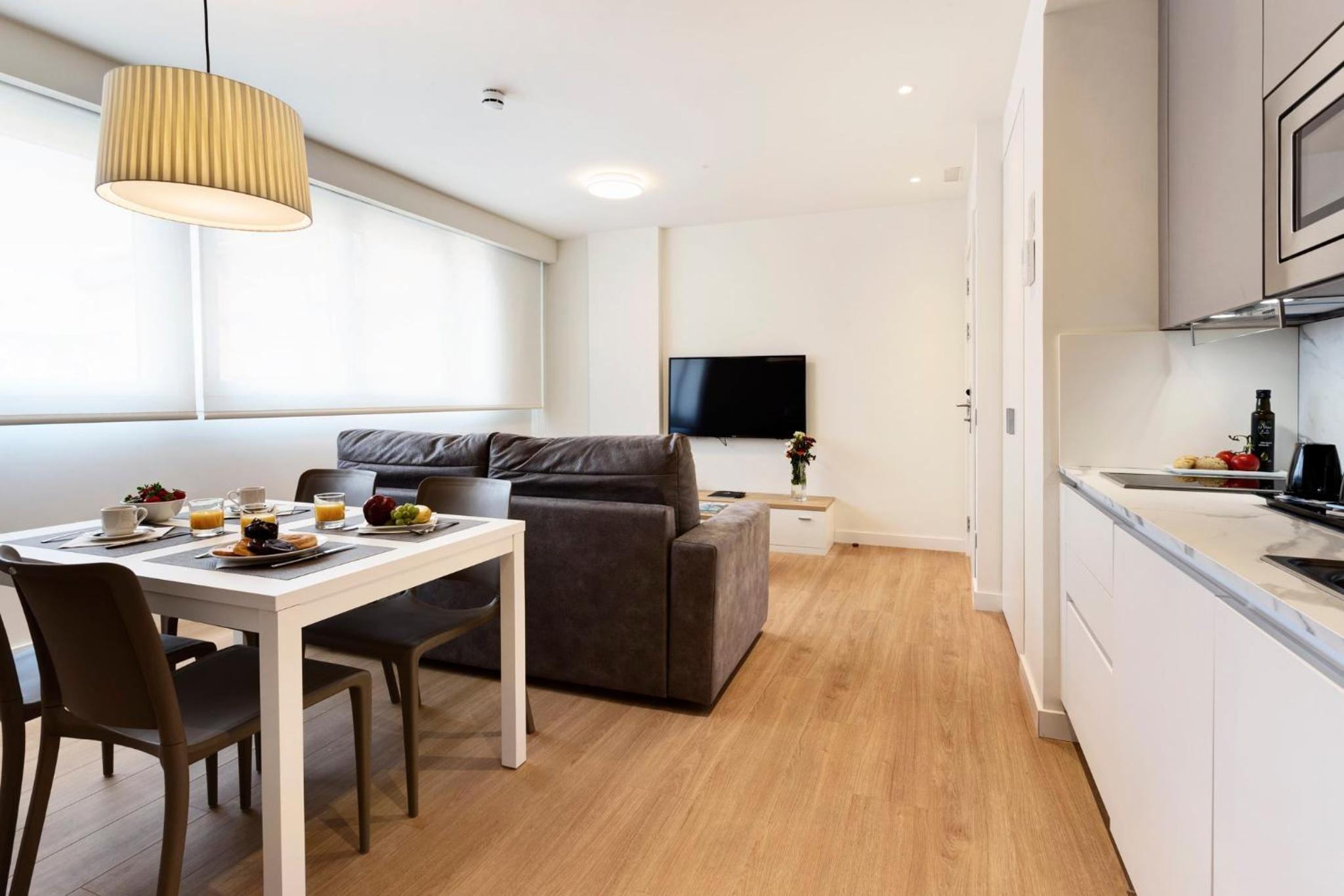 One-Bedroom Apartment - Photo 11