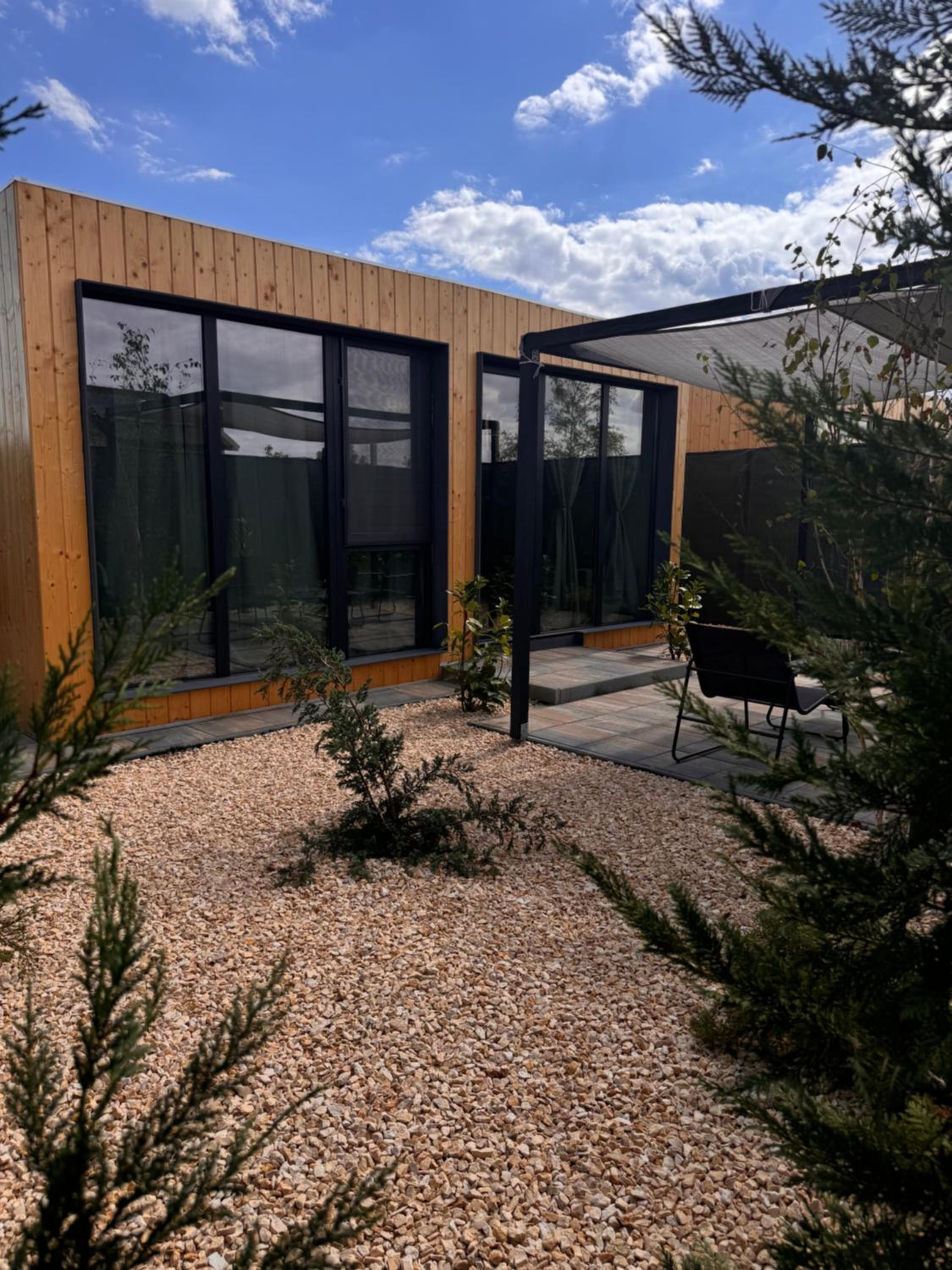One-Bedroom House photo 2