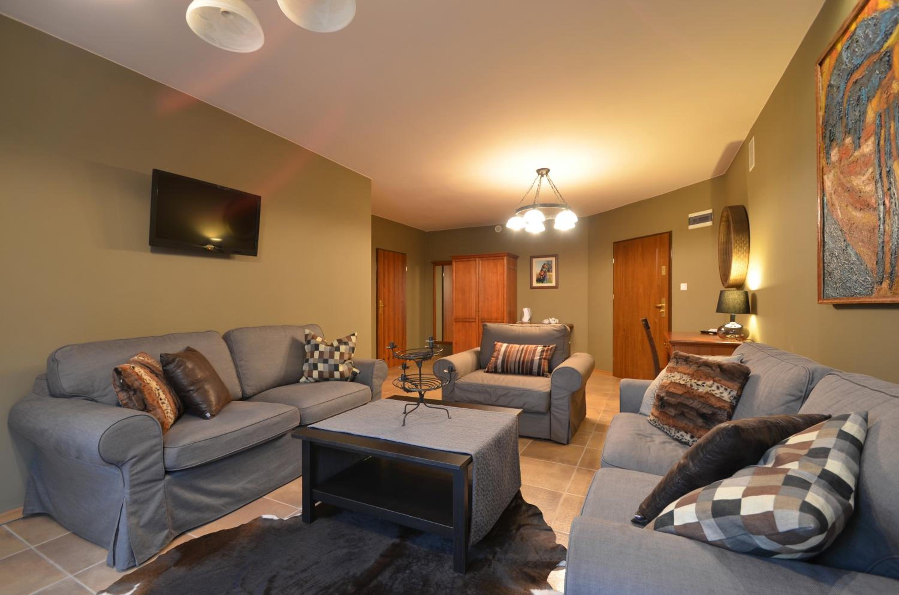 Suite - Photo 4