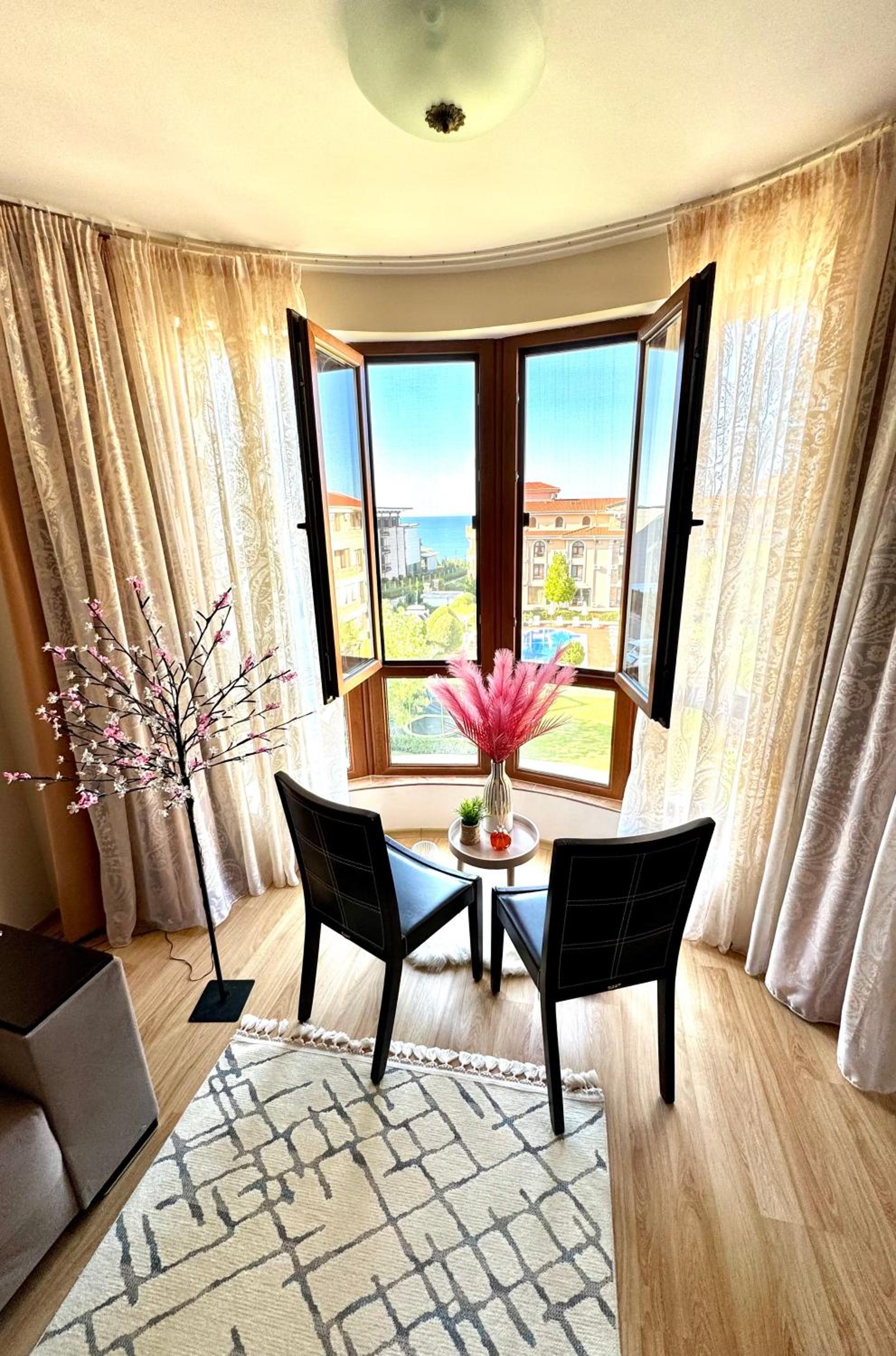 Apartment with Sea View photo 3