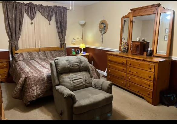 Family Room photo 3