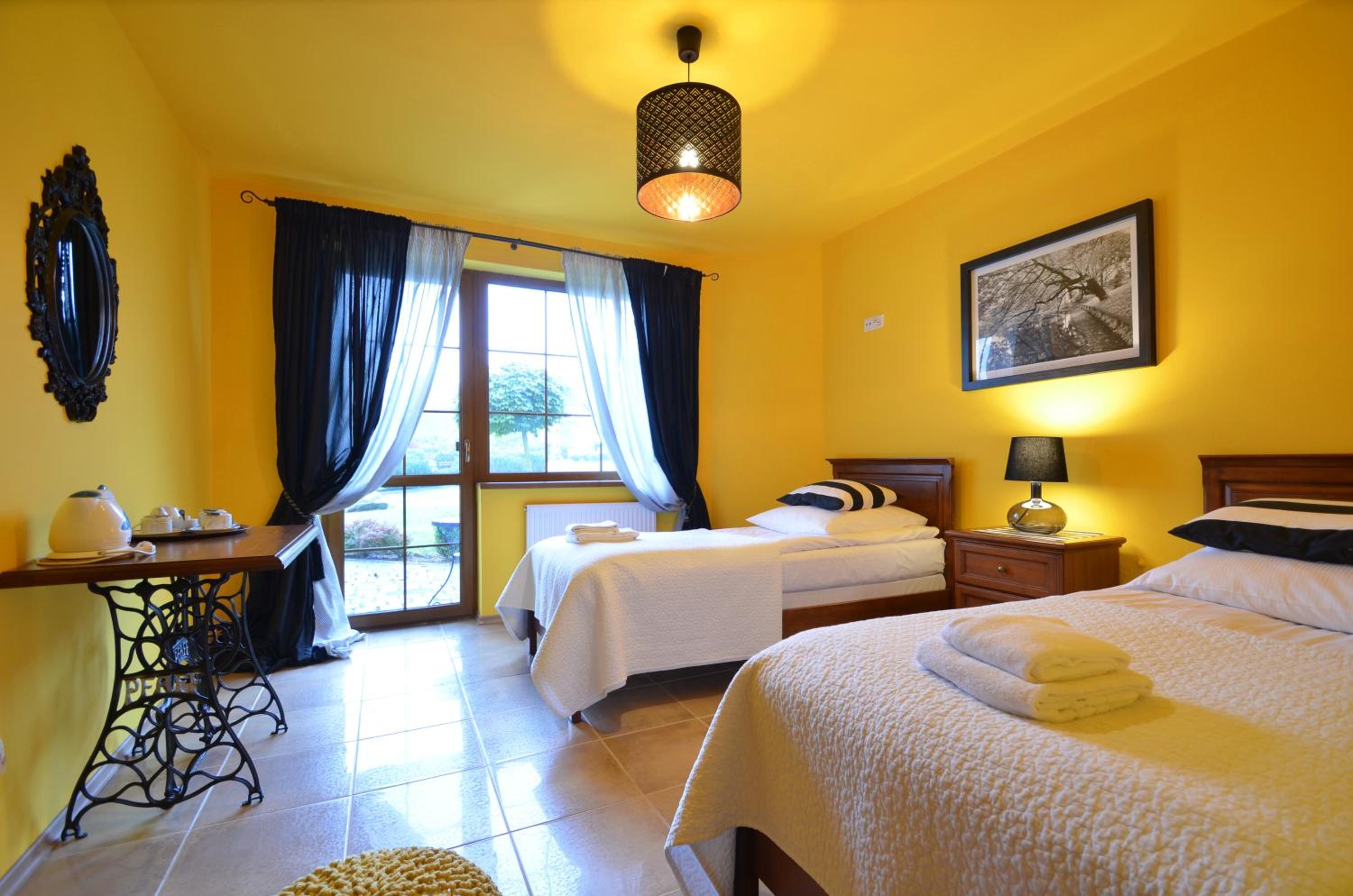 Suite - Photo 7
