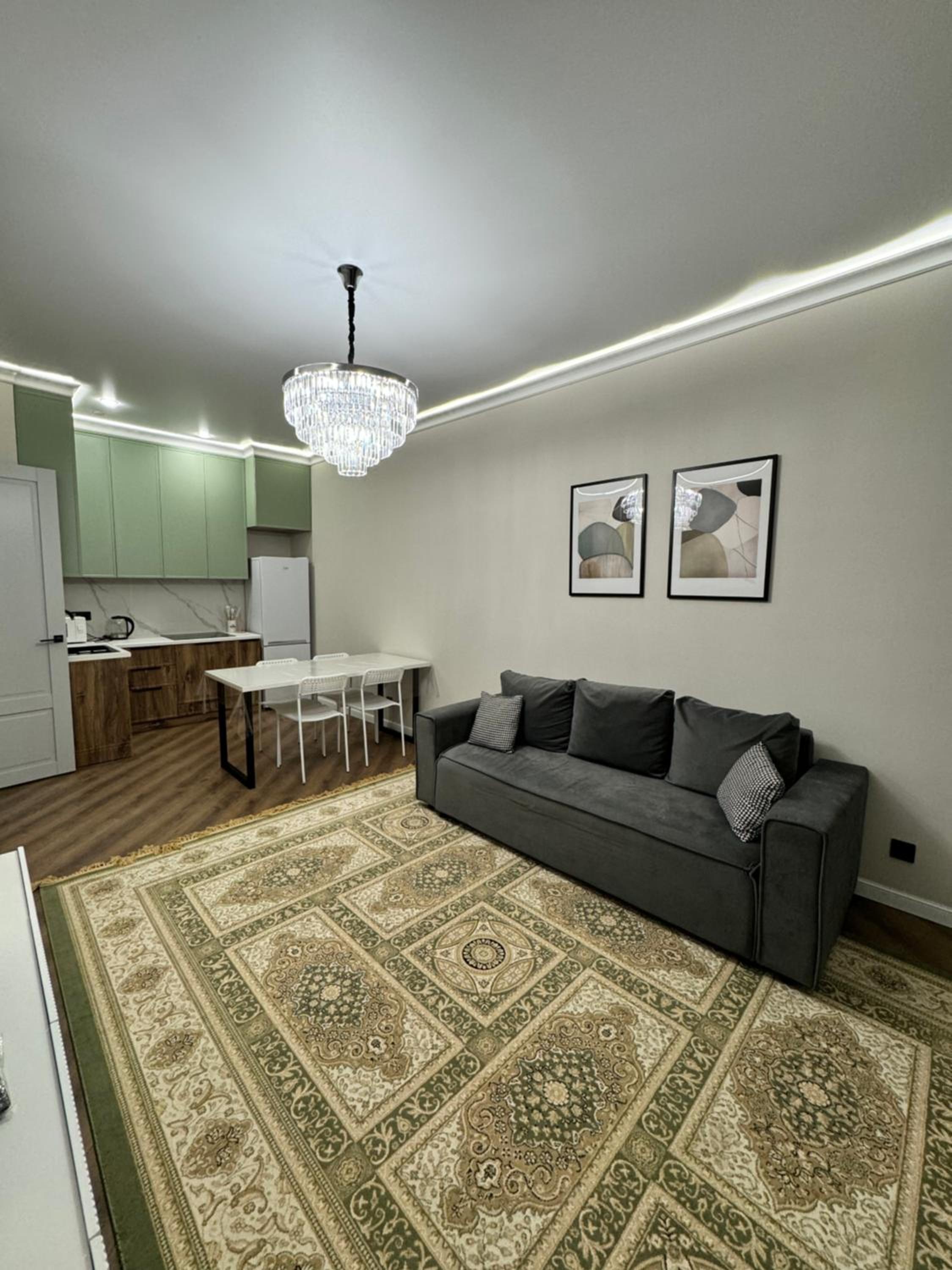 Apartment photo 3