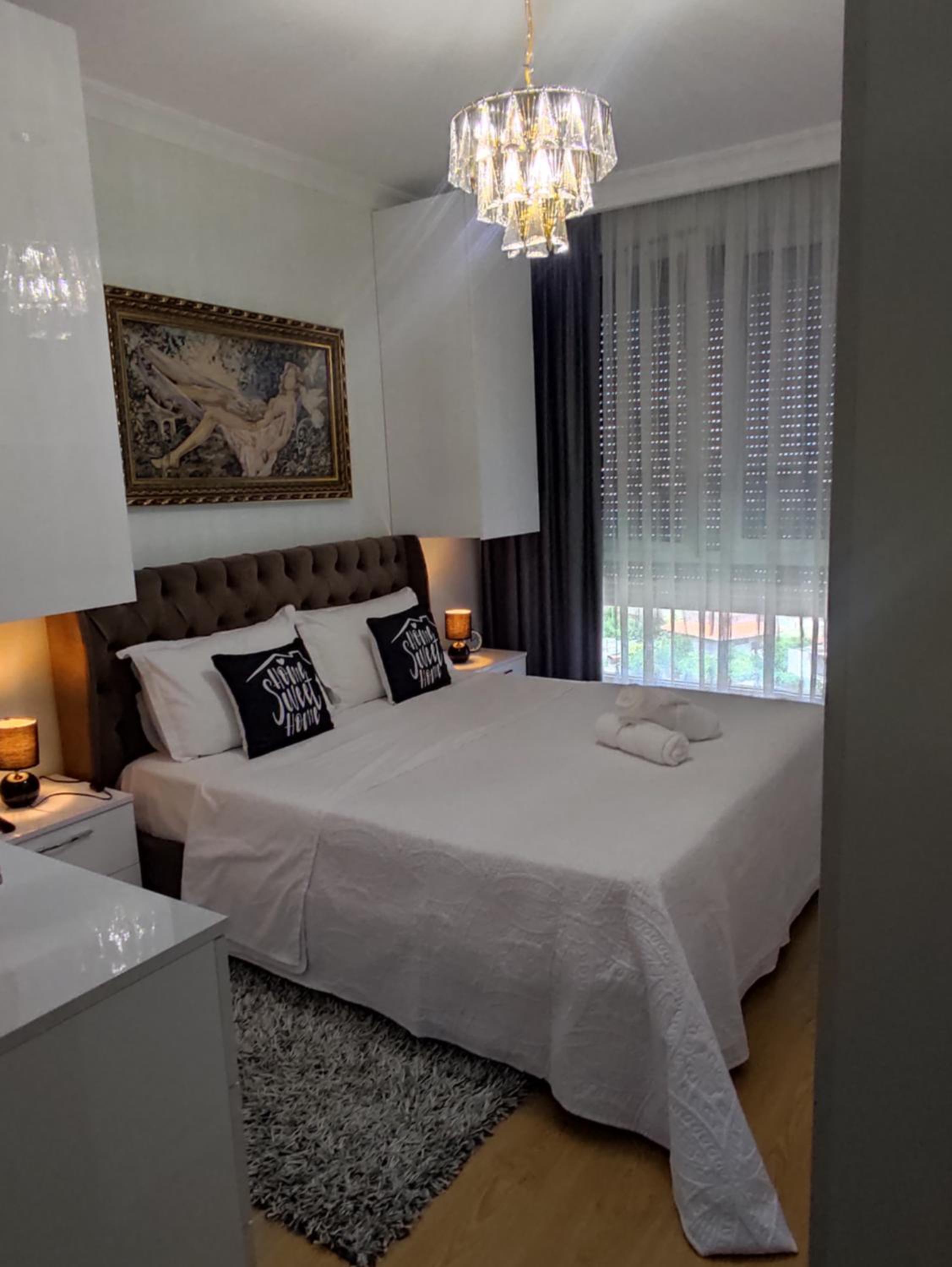 Apartment with Balcony photo 1