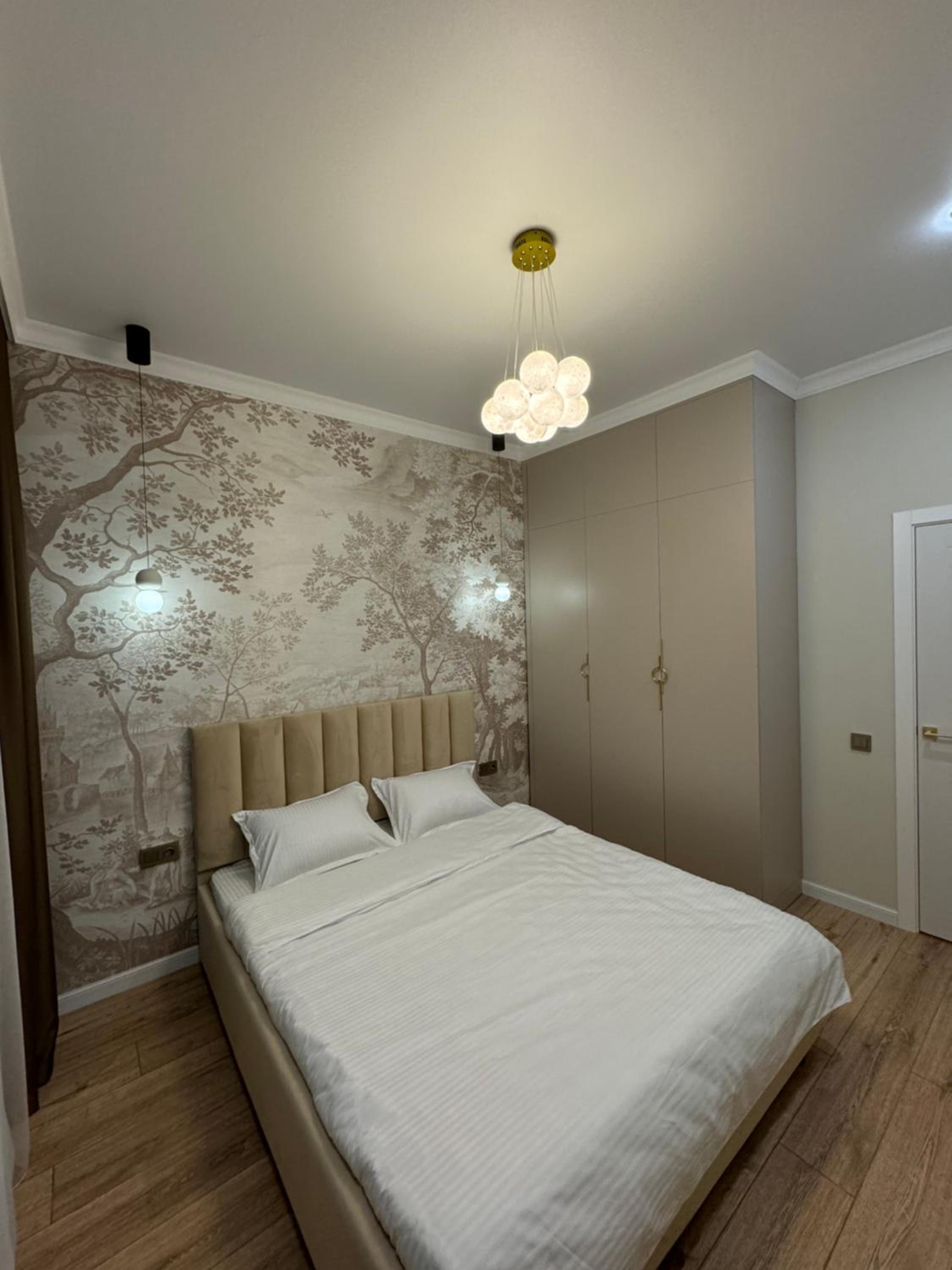 Apartment photo 1