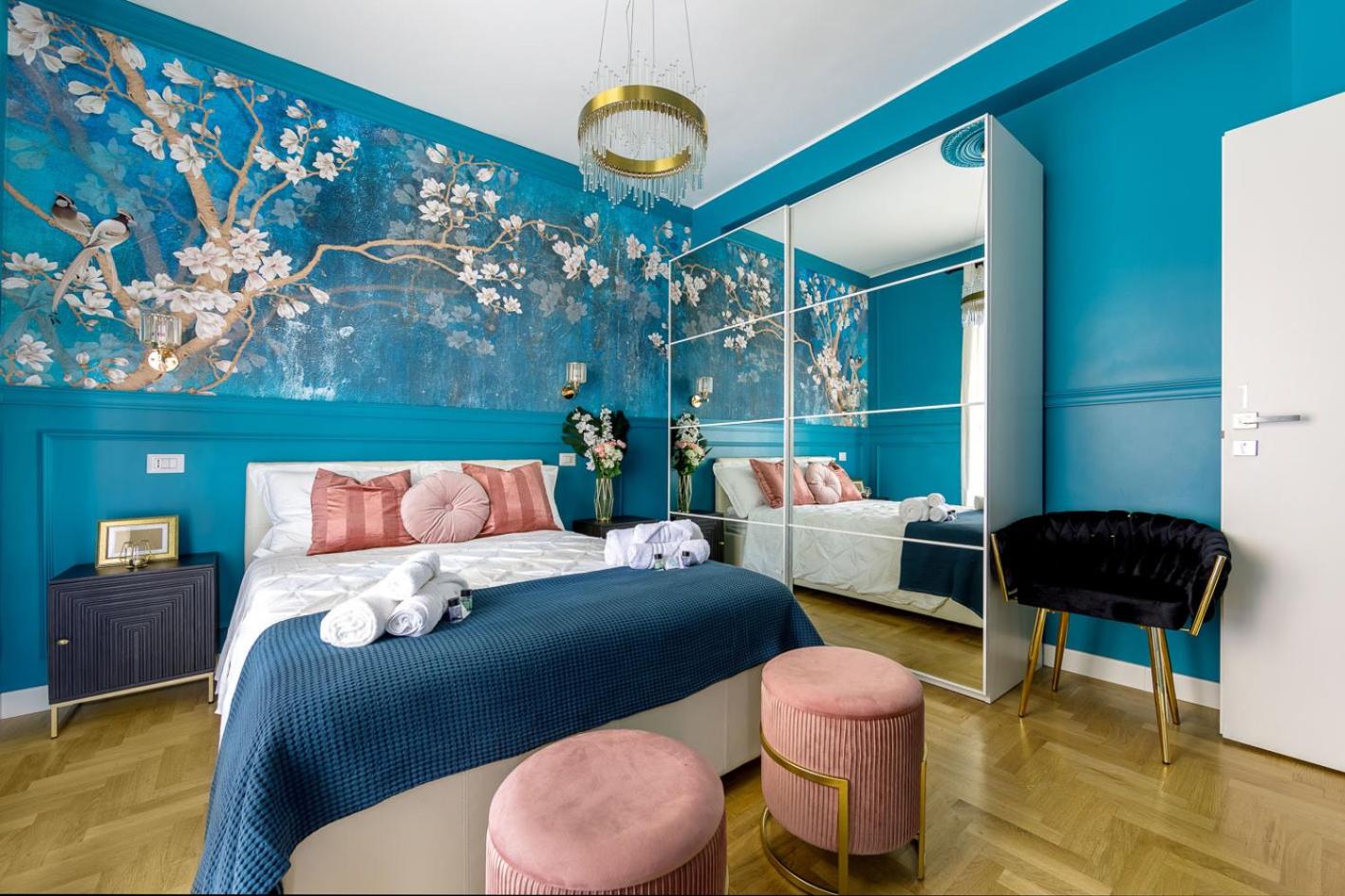 Two-Bedroom Deluxe Apartment with Balcony