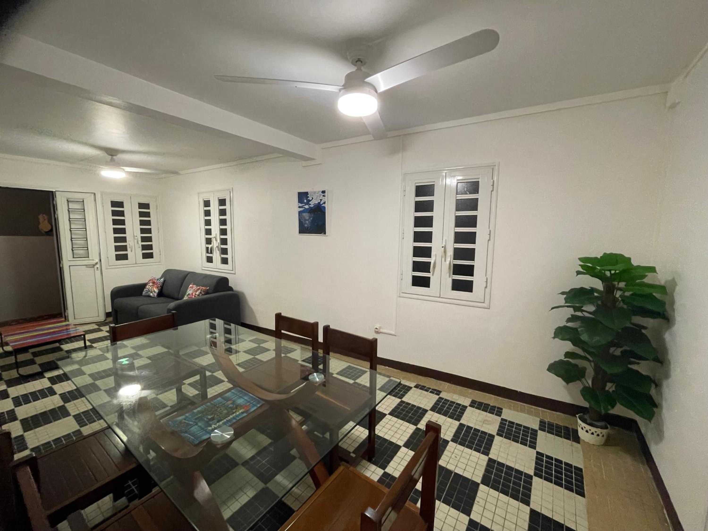 Apartment - Ground Floor photo 2