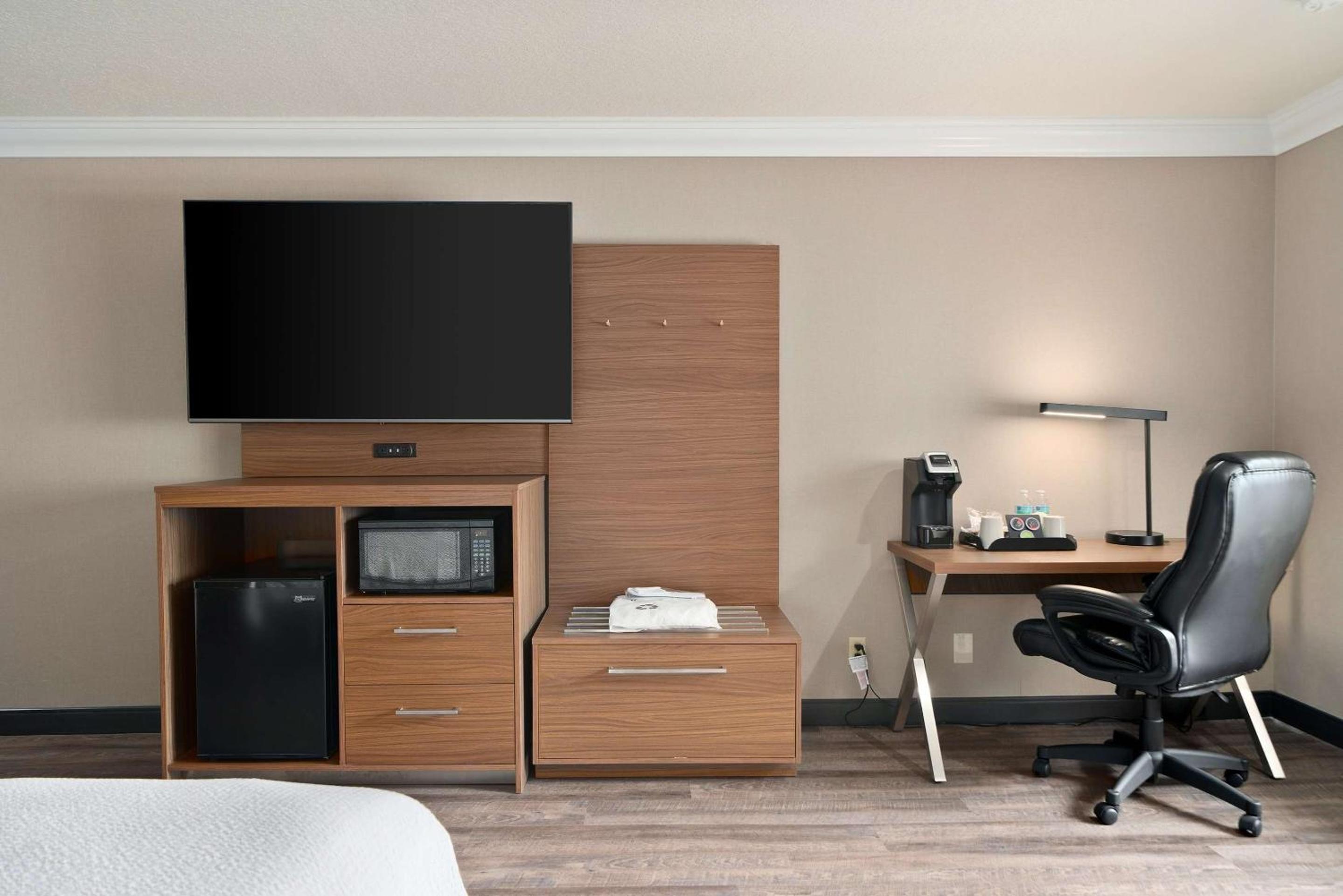 Executive King Room - Photo 4