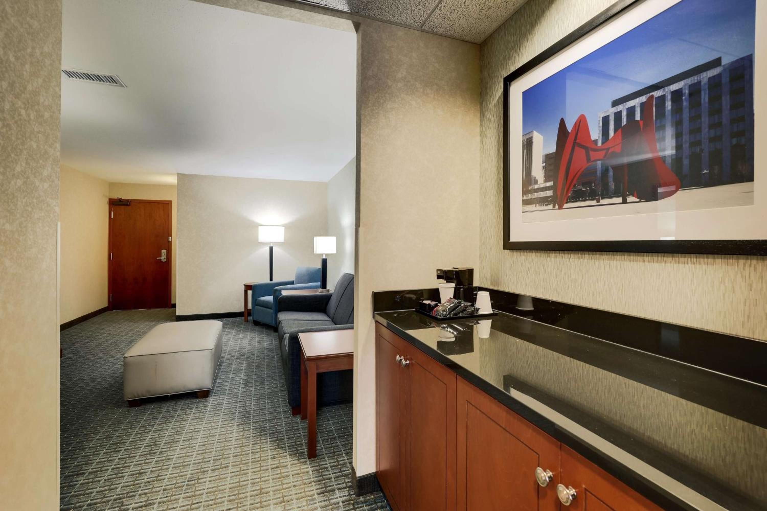 Superior King Suite - Photo 3