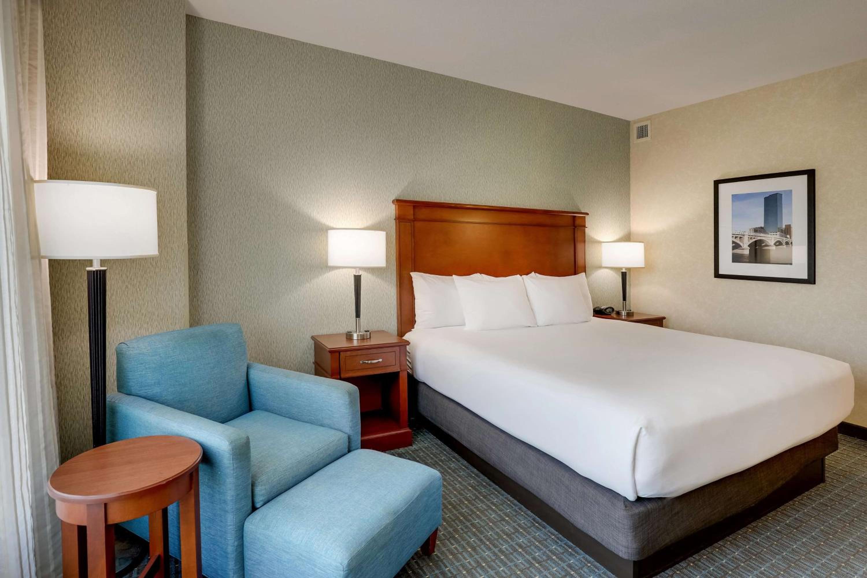 Superior King Room - Photo 5