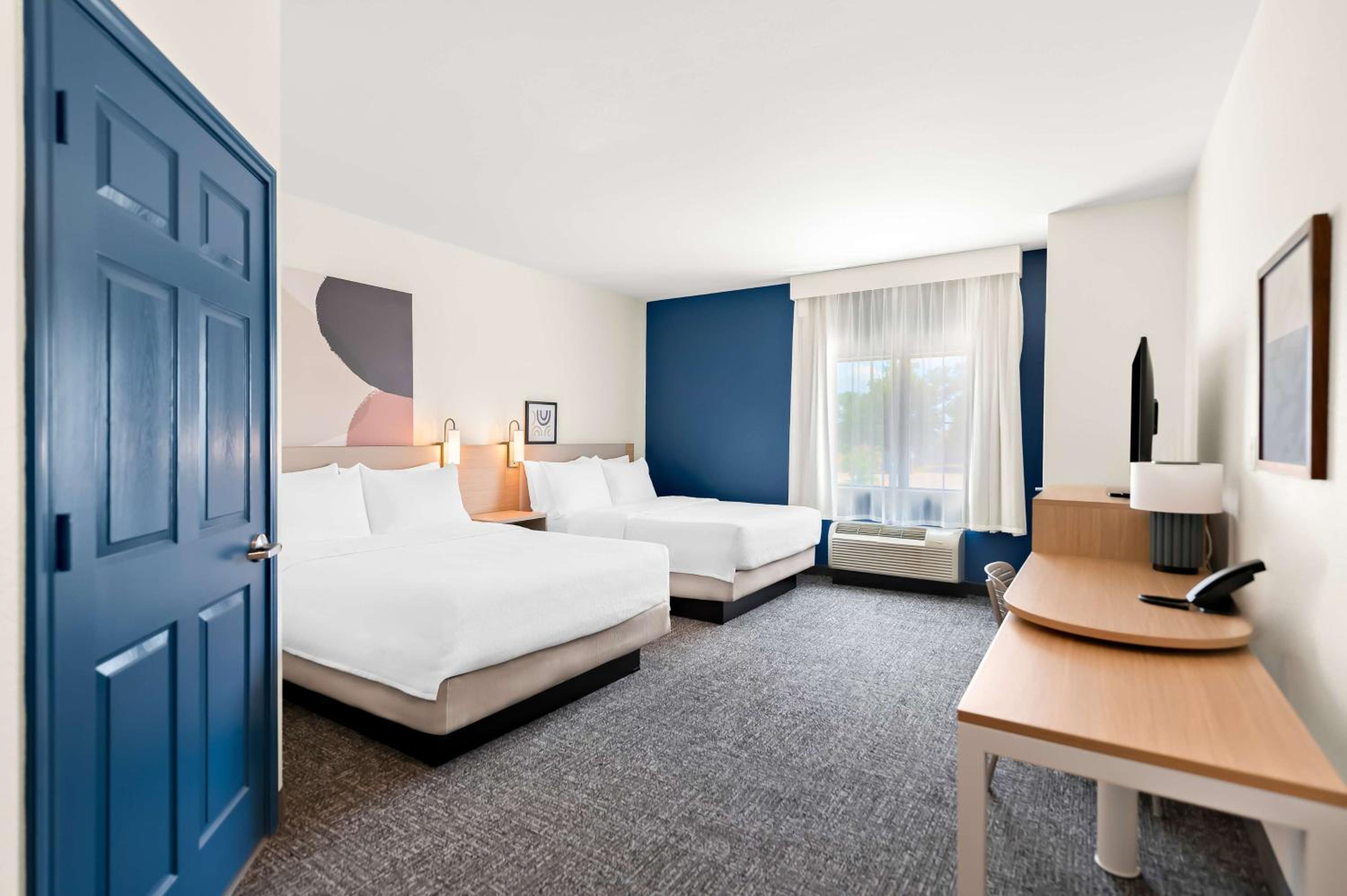 Queen Room with Two Queen Beds - Hearing Access - Photo 5