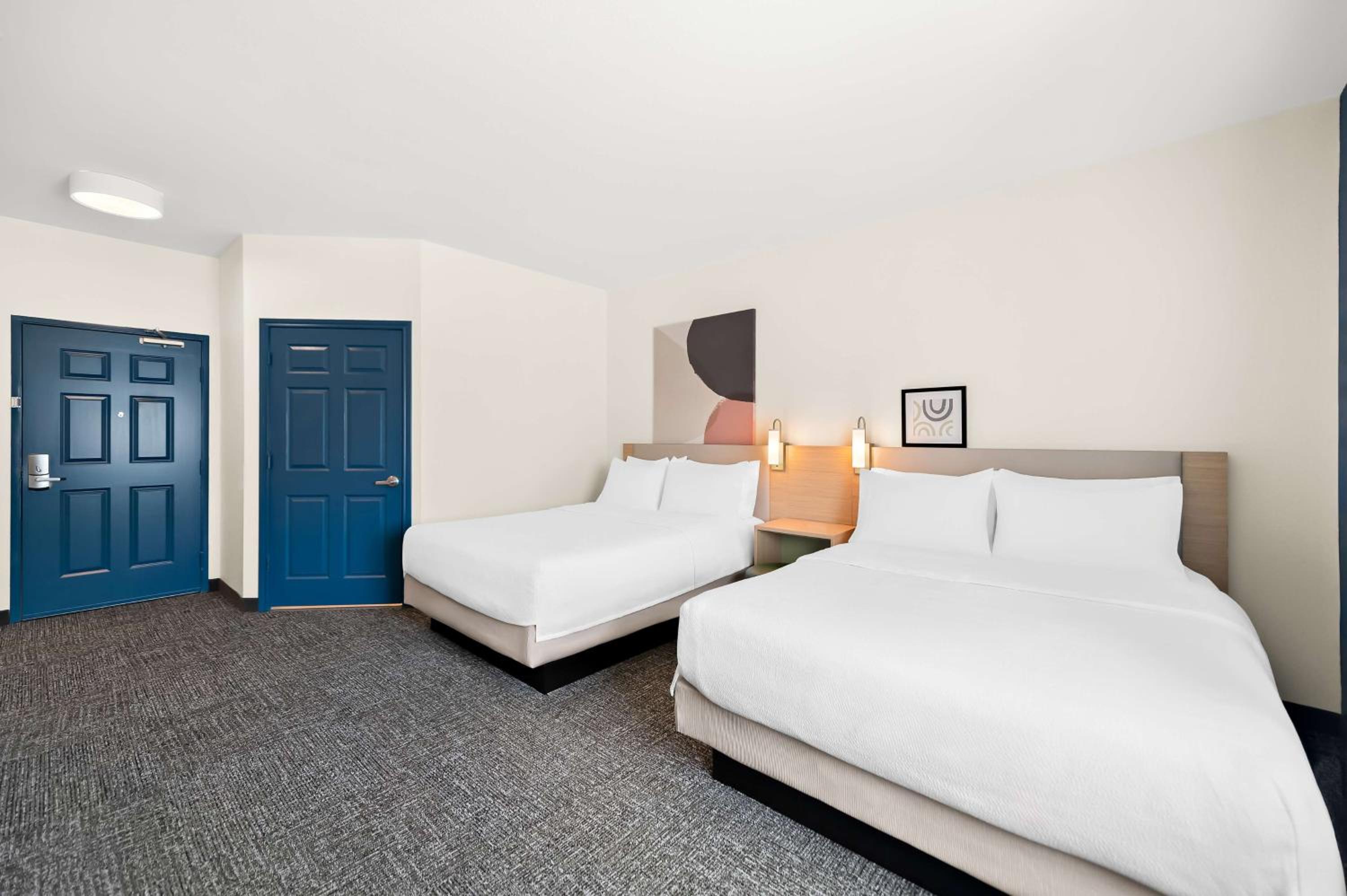 Queen Room with Two Queen Beds - Hearing Access - Photo 4