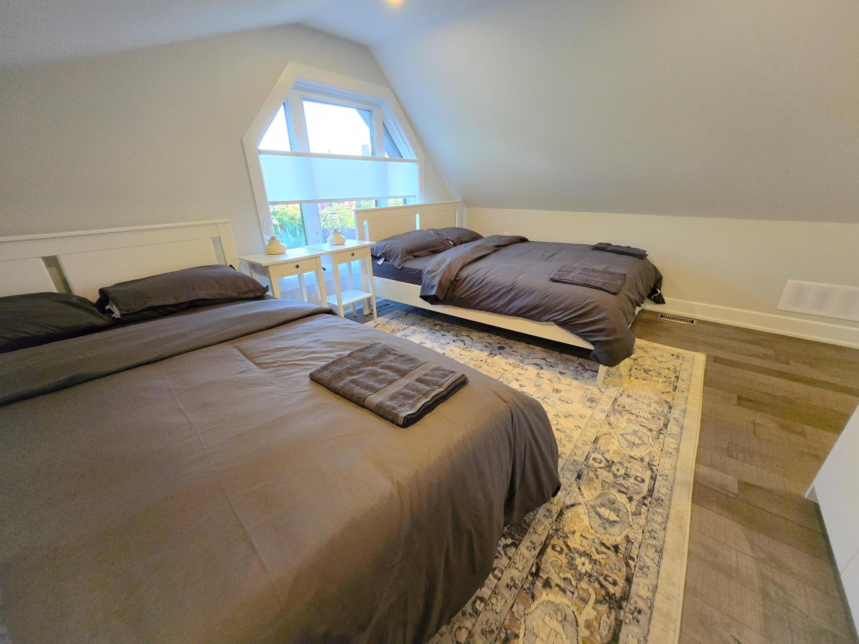Deluxe Family Suite photo 1