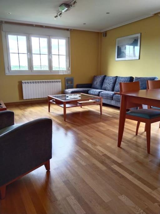 Four-Bedroom House photo 2
