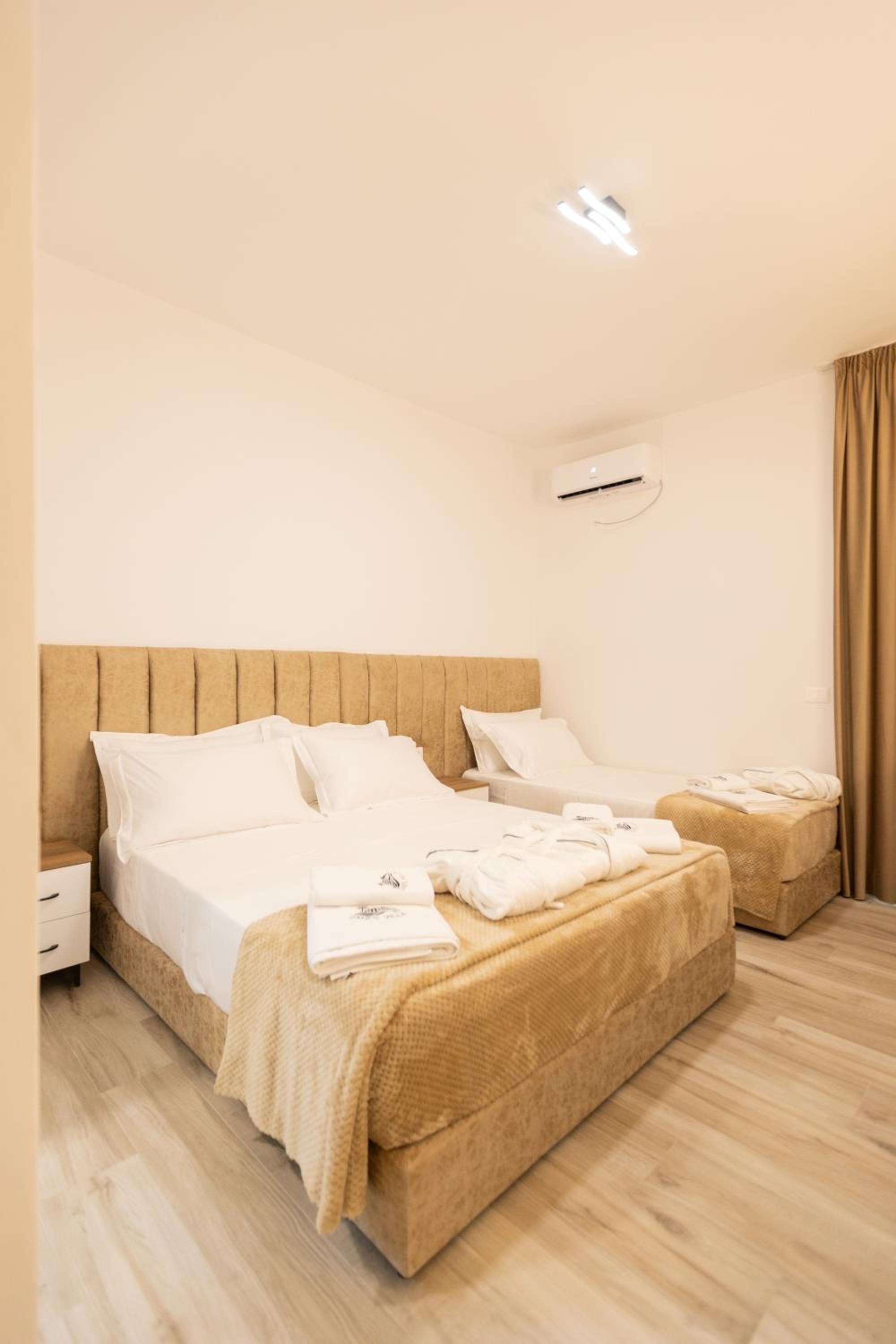 Triple Room with Balcony