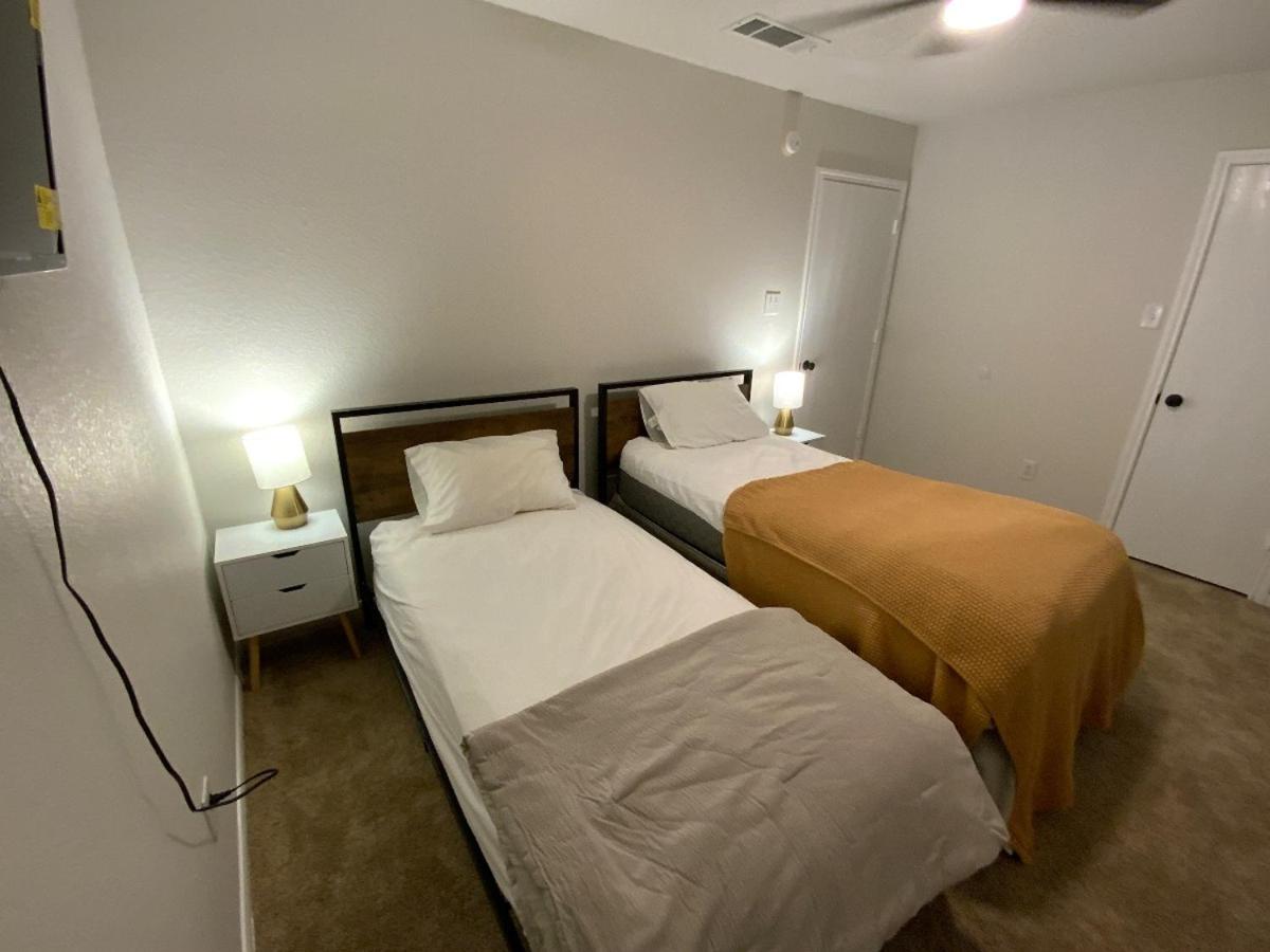 Two-Bedroom Apartment photo 3
