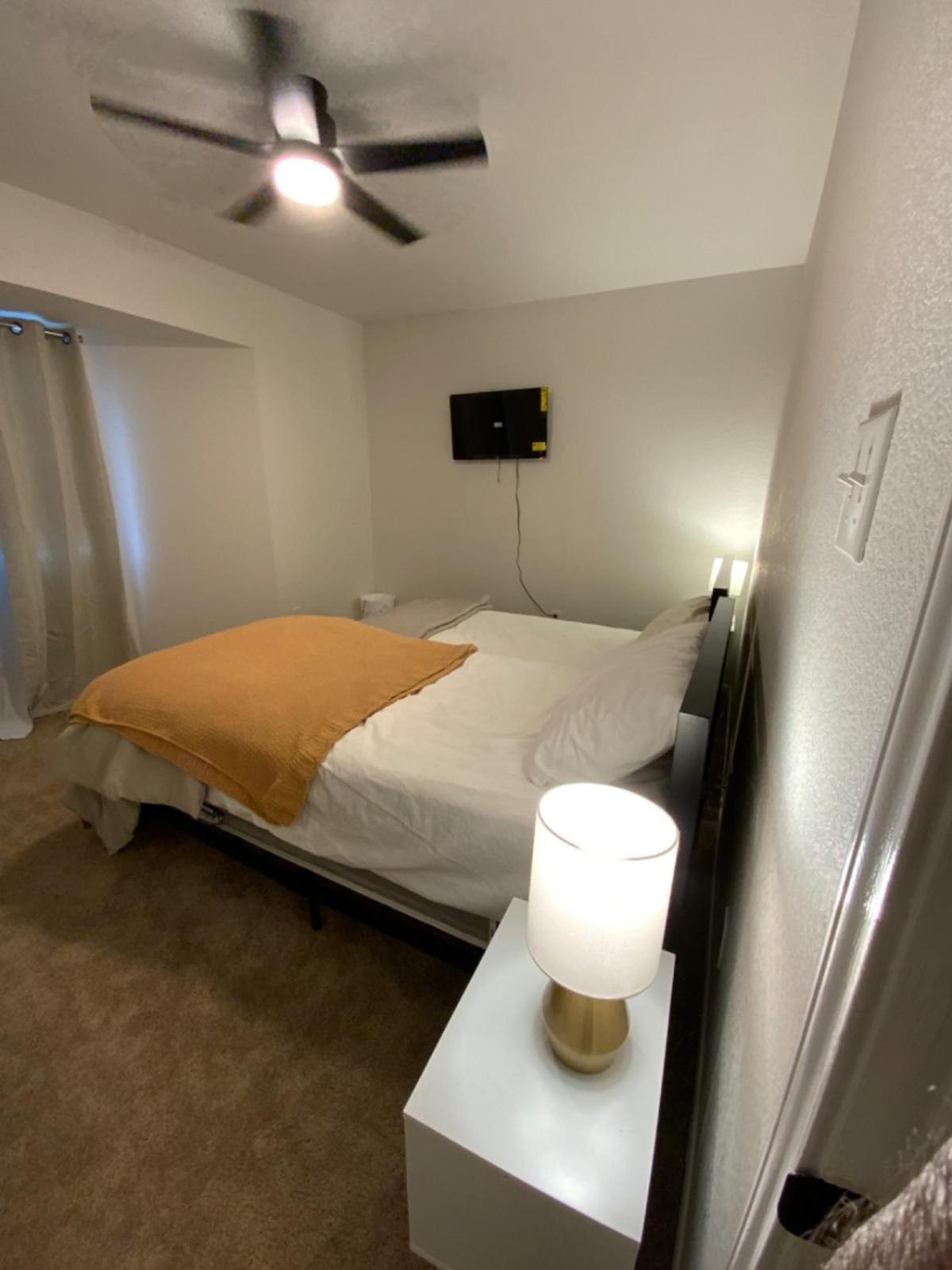 Three-Bedroom Apartment photo 2