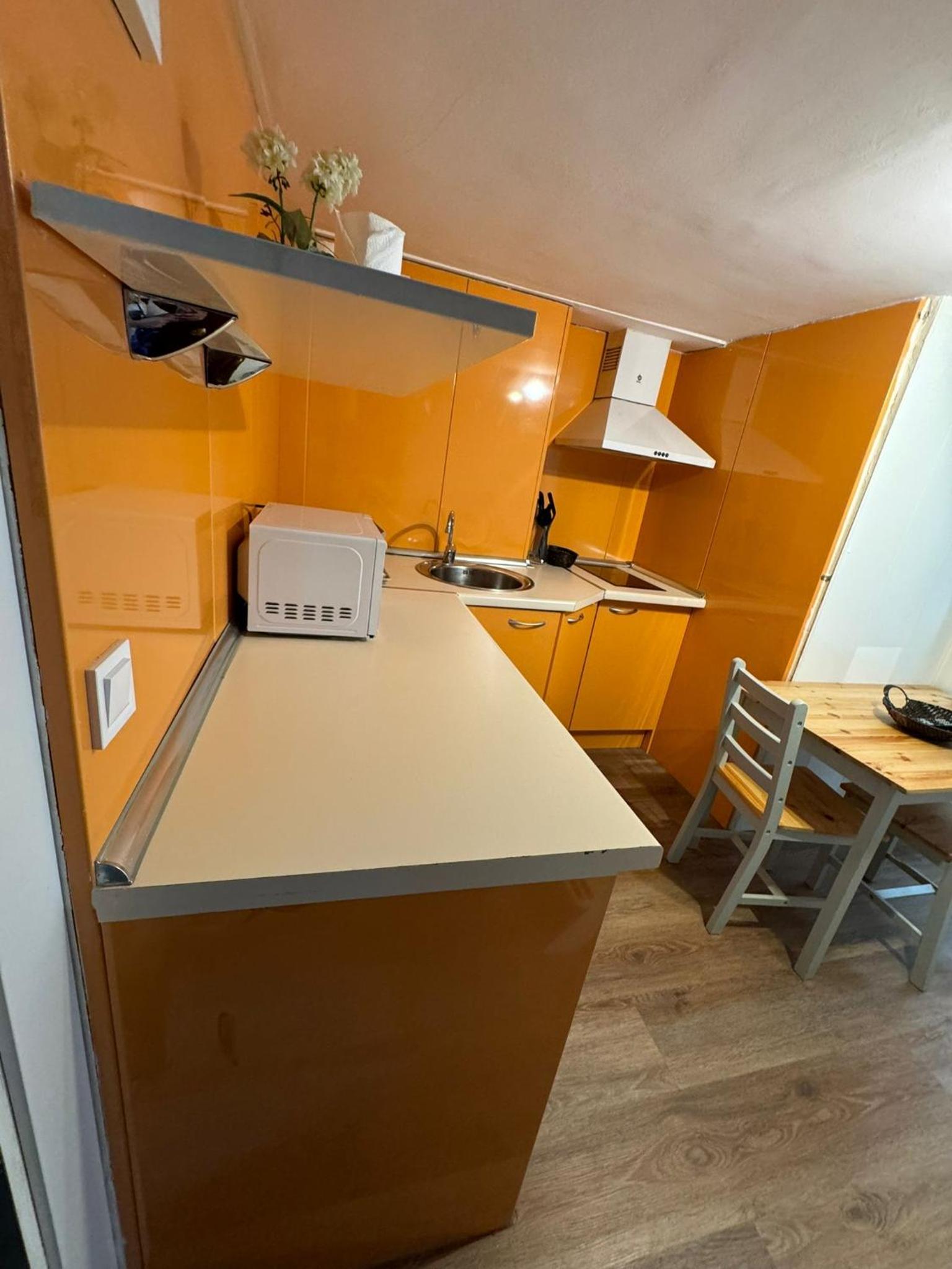 Studio - Split Level photo 2