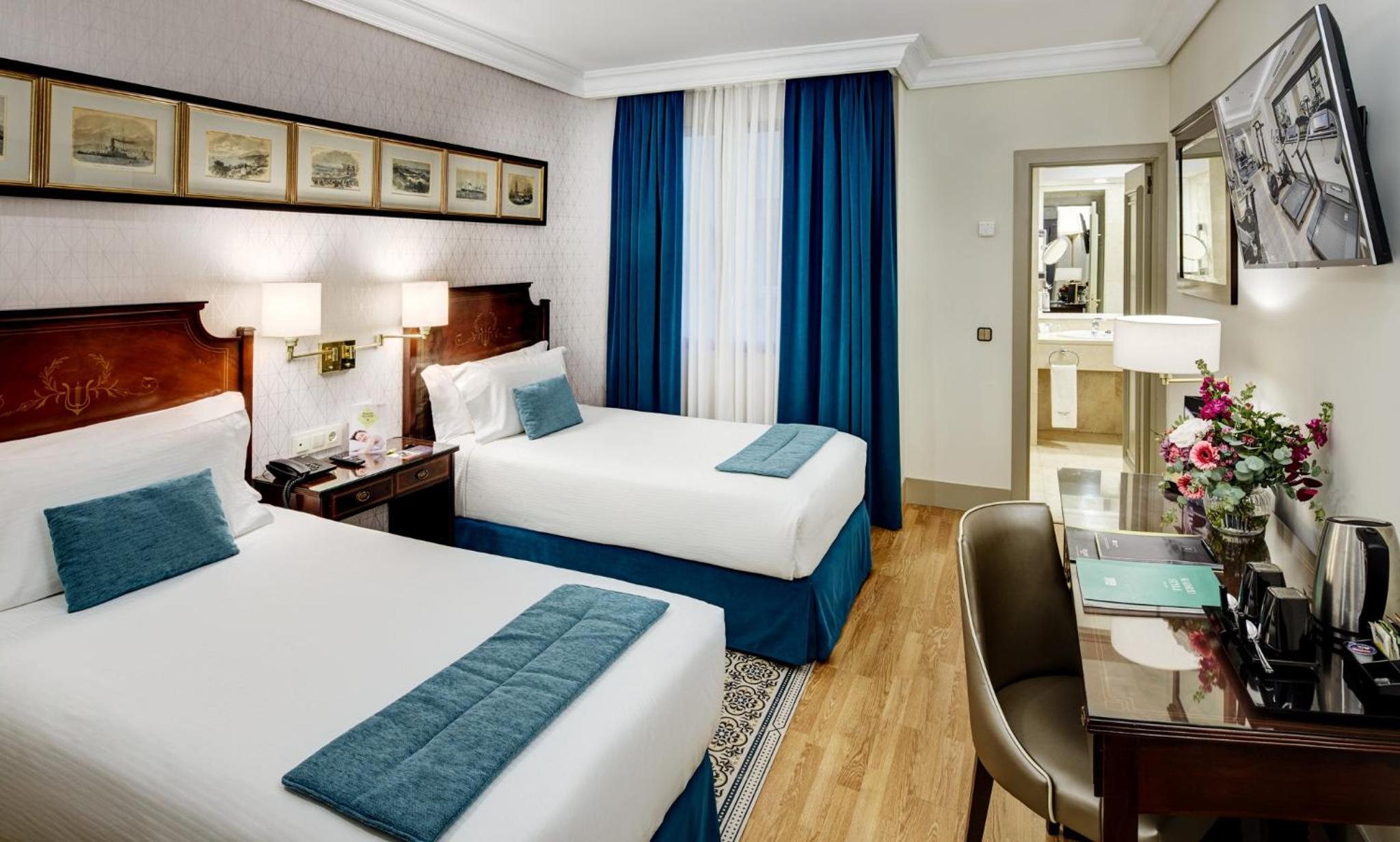 Twin Room - Photo 6