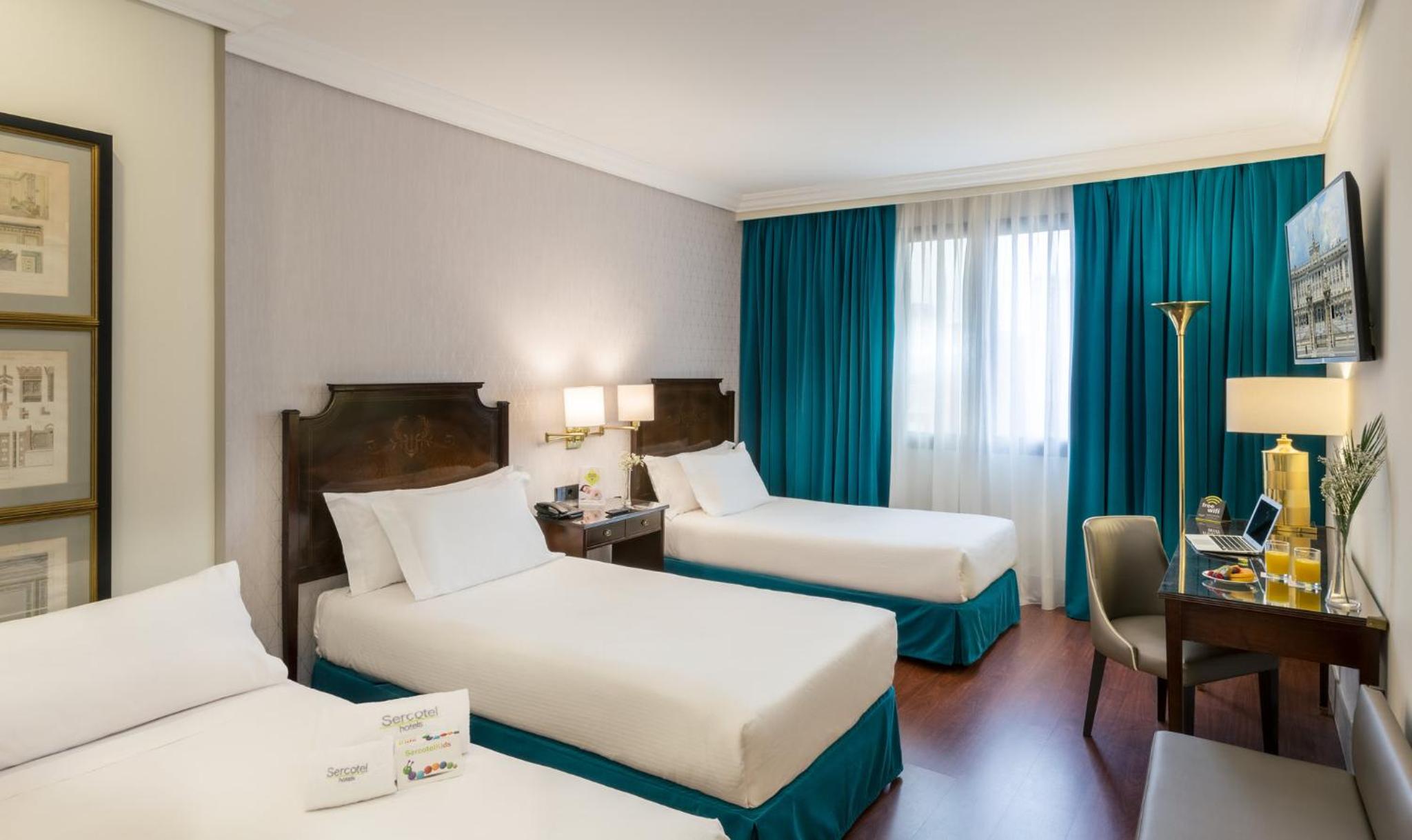 Double Room with Extra Bed - Photo 3
