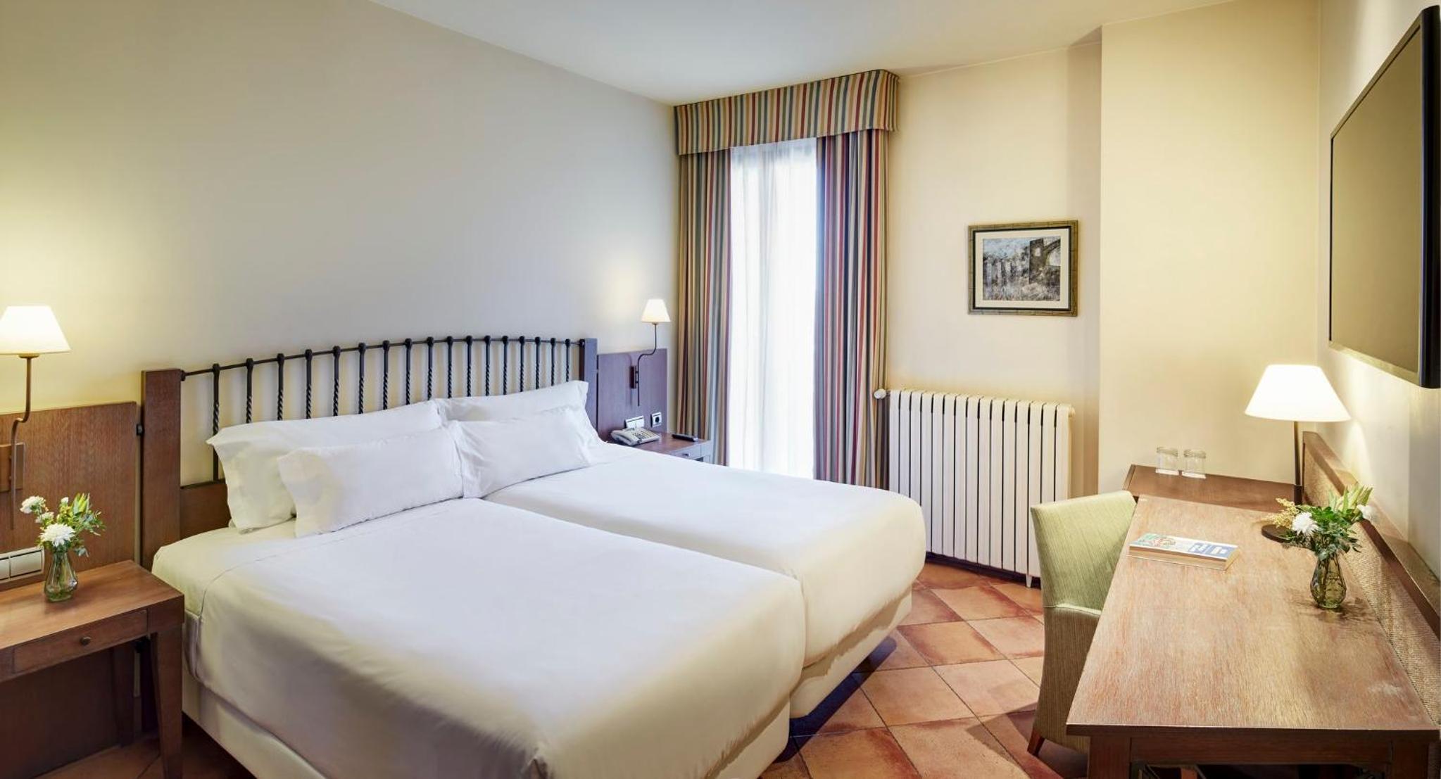 Twin Room - Photo 4