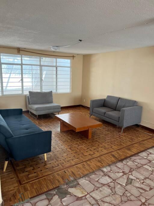 Apartment photo 1