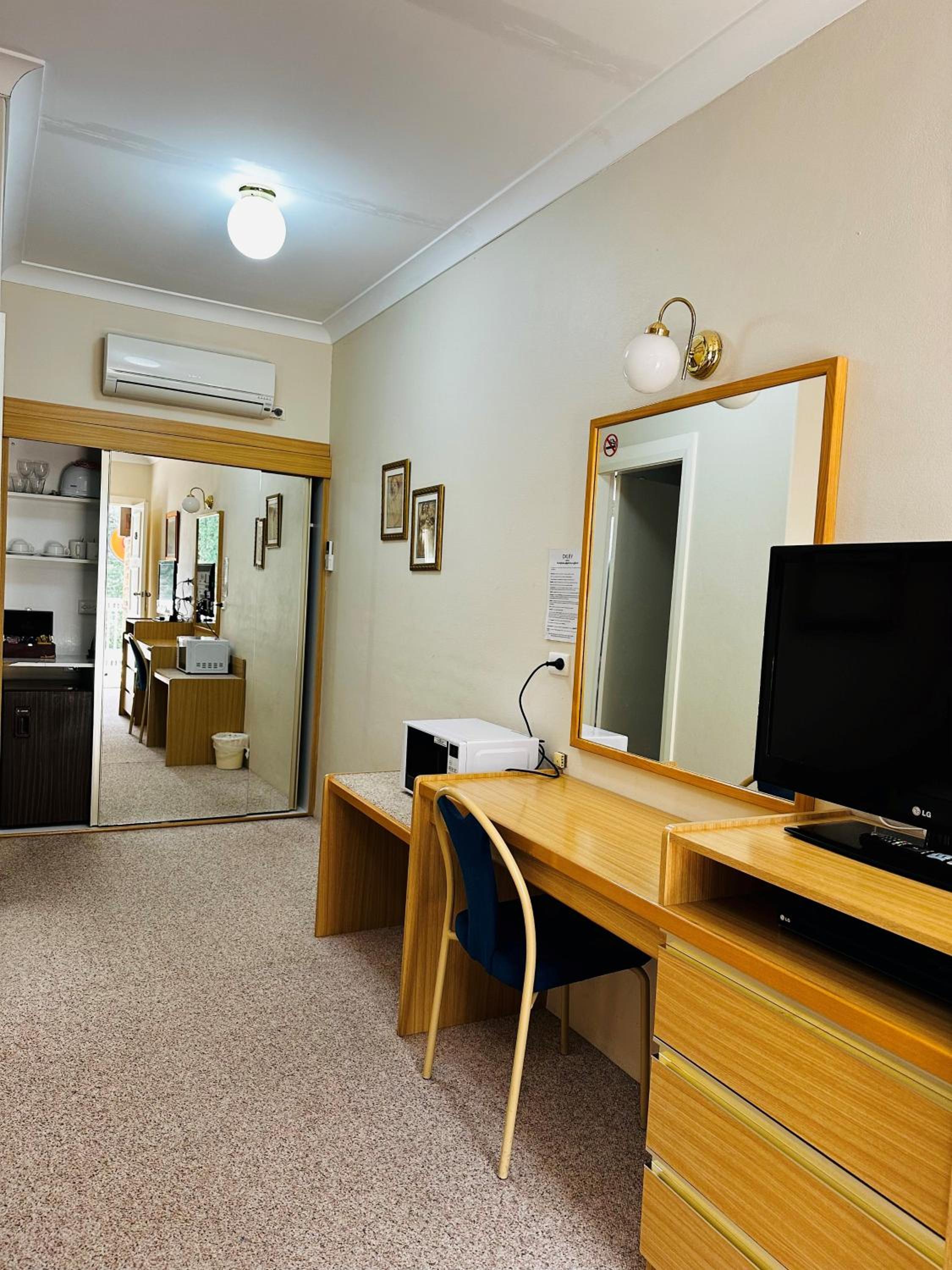 Executive Twin Room - Upstairs photo 1