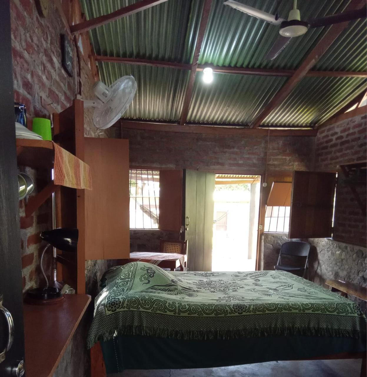 One-Bedroom House photo 1