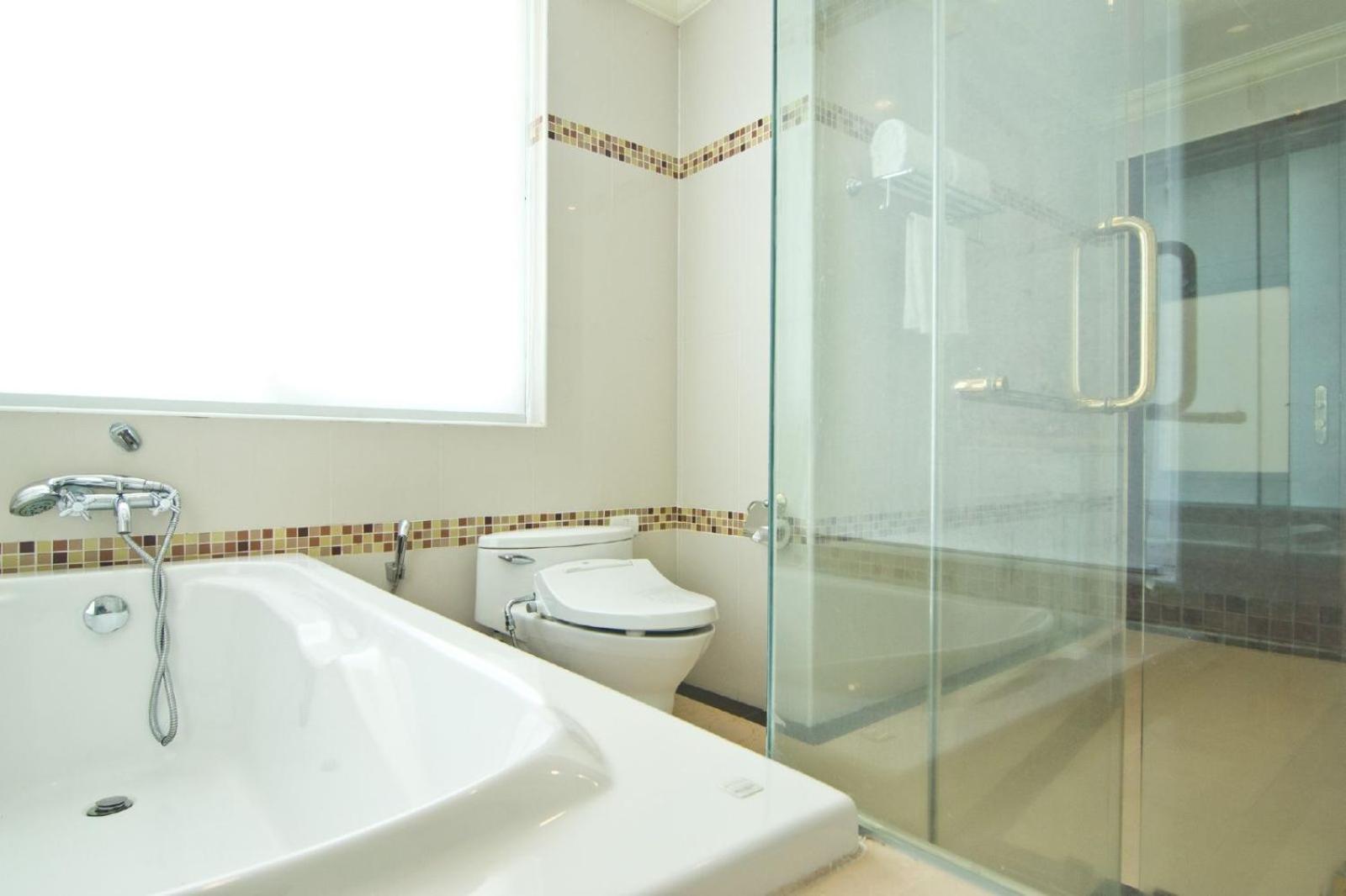 Duplex Three-Bedroom Suite - Photo 2