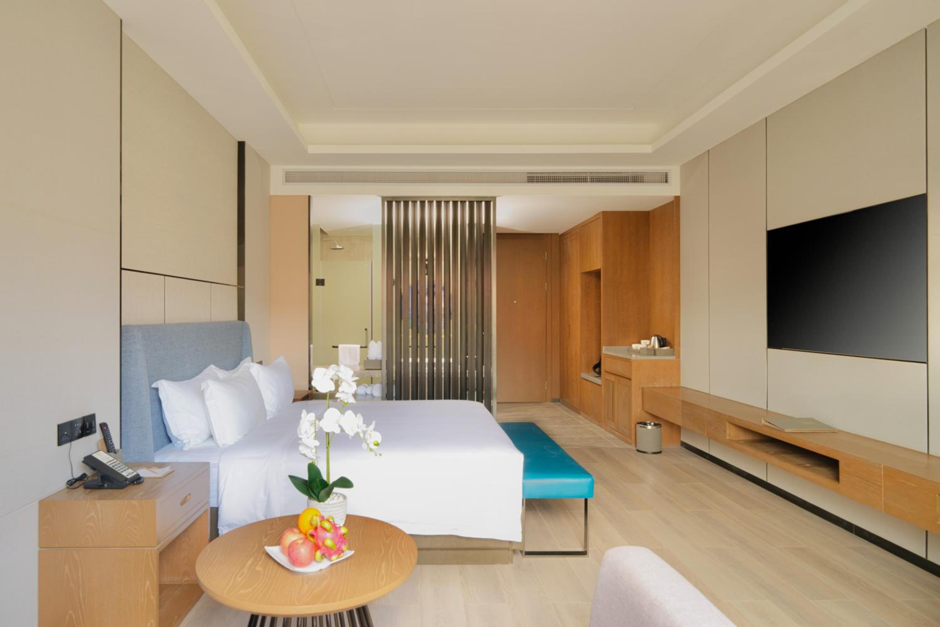 King Room with Pool View photo 3