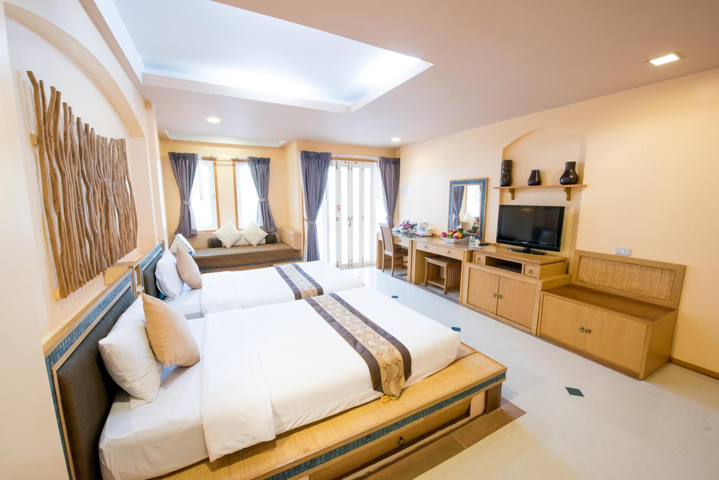 Deluxe Double or Twin Room with Sea View - Photo 5