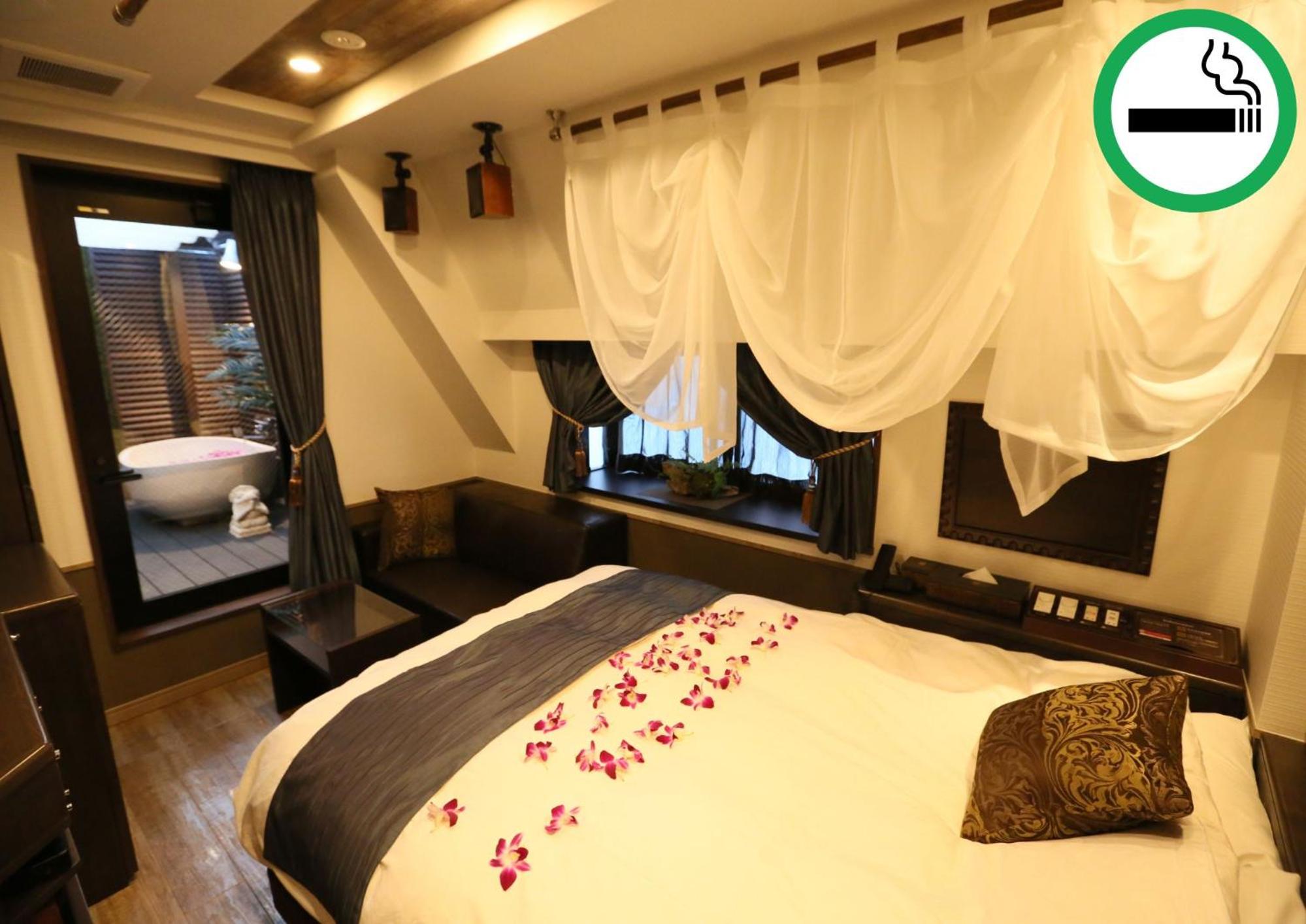 Double Room with Terrace - Smoking photo 1