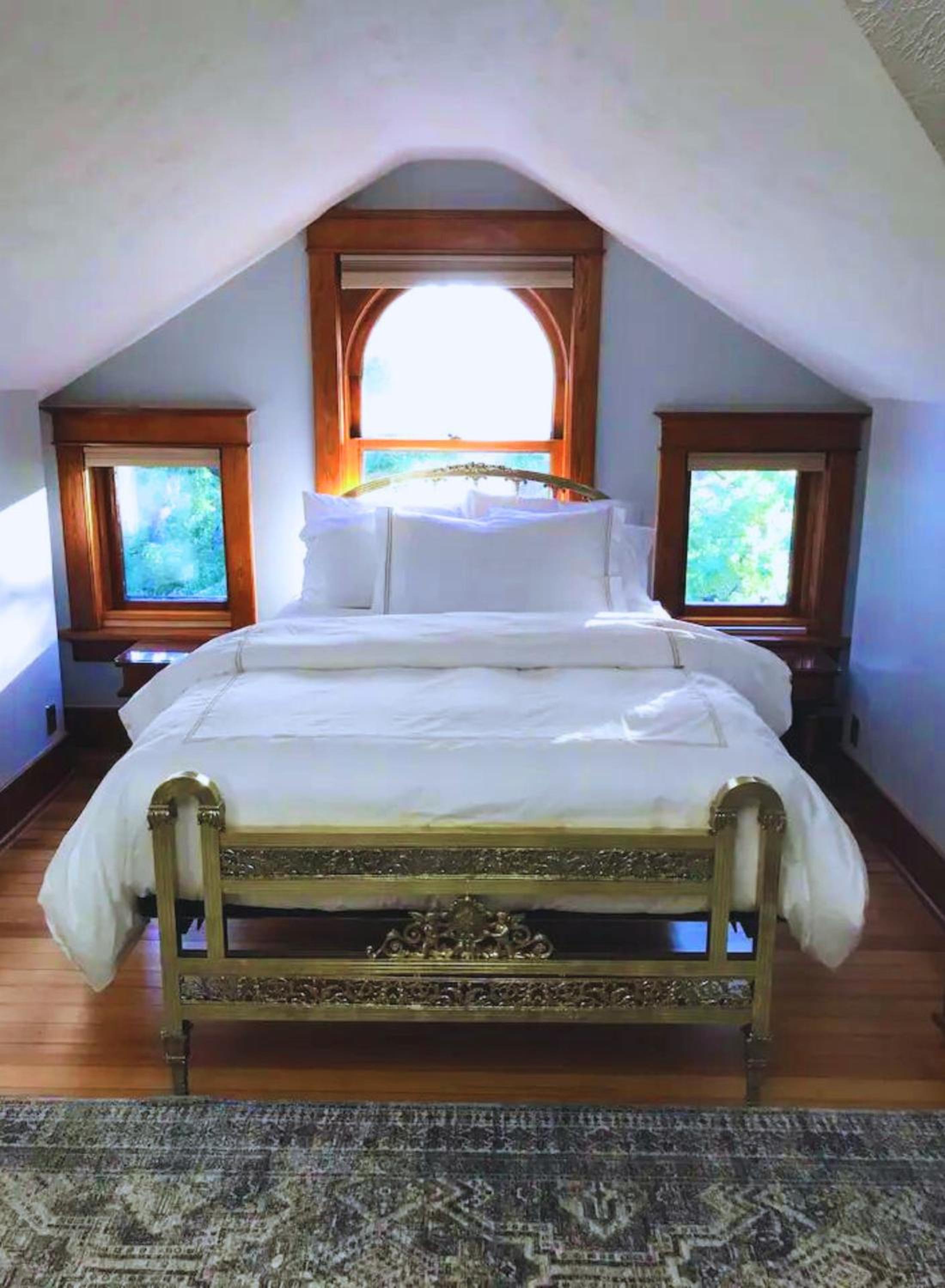 Queen Room