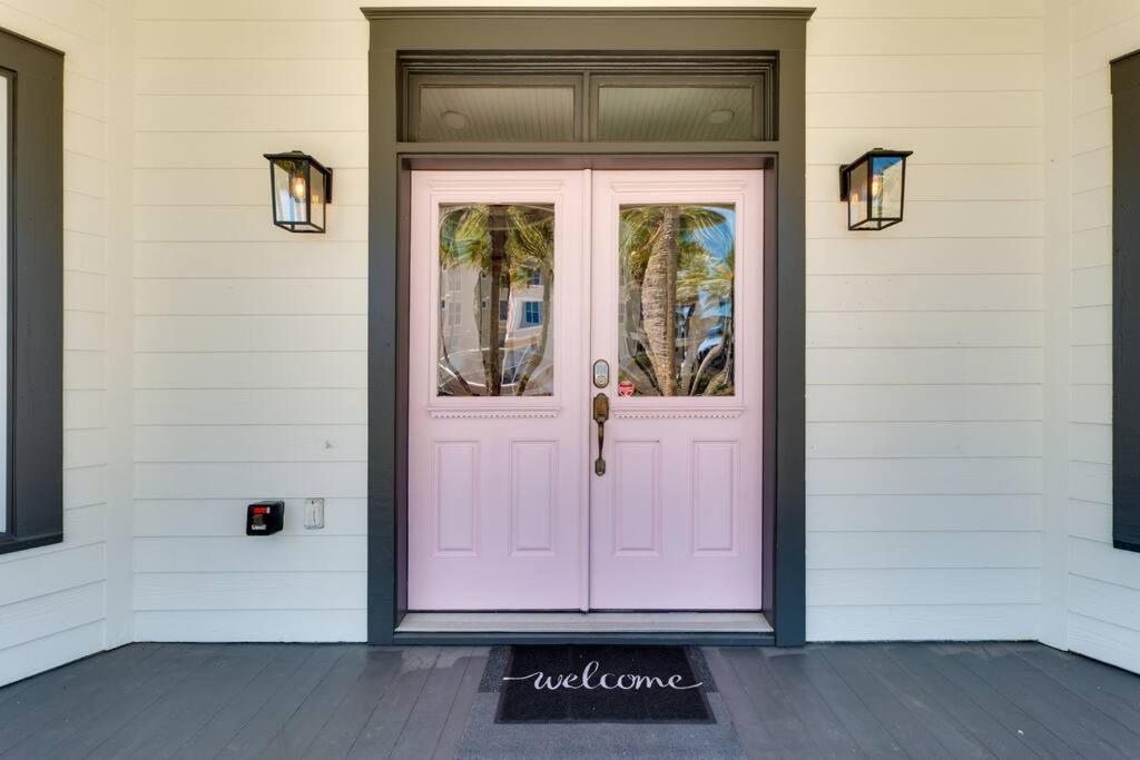 Seven-Bedroom House photo 2