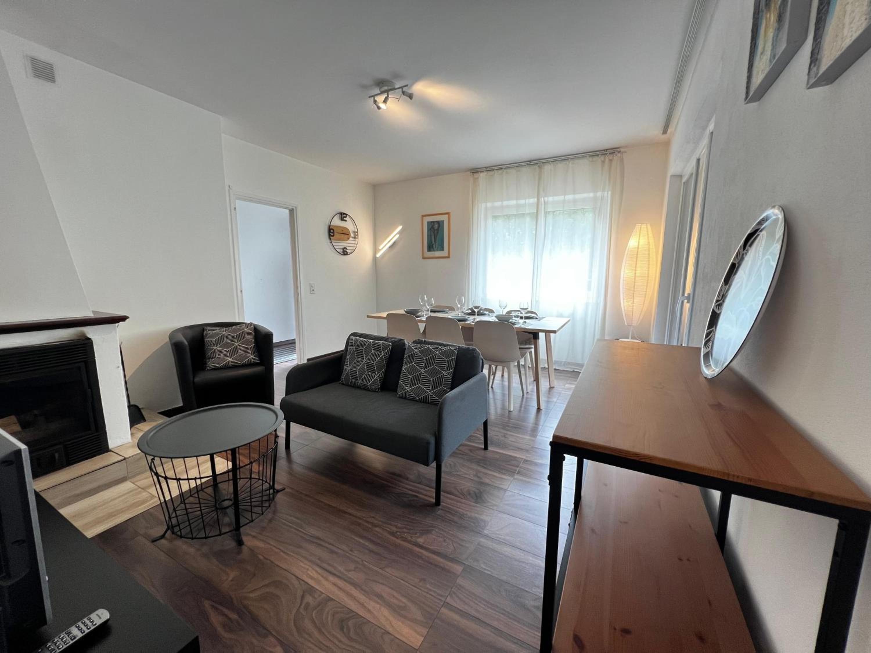Three-Bedroom House photo 1