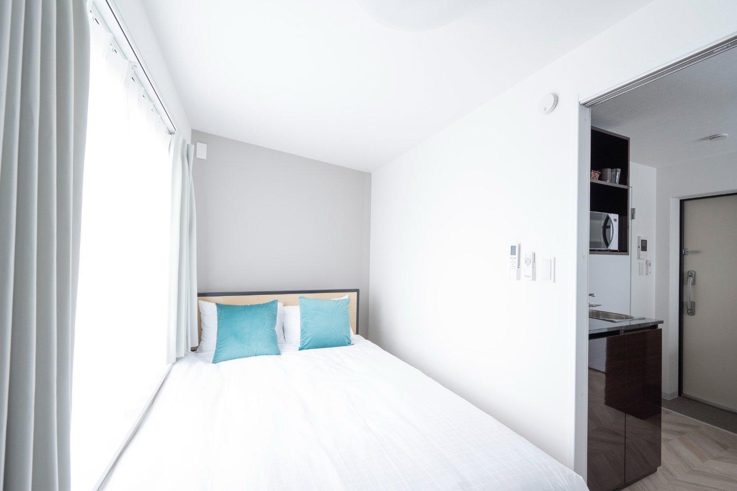 One-Bedroom Apartment photo 1