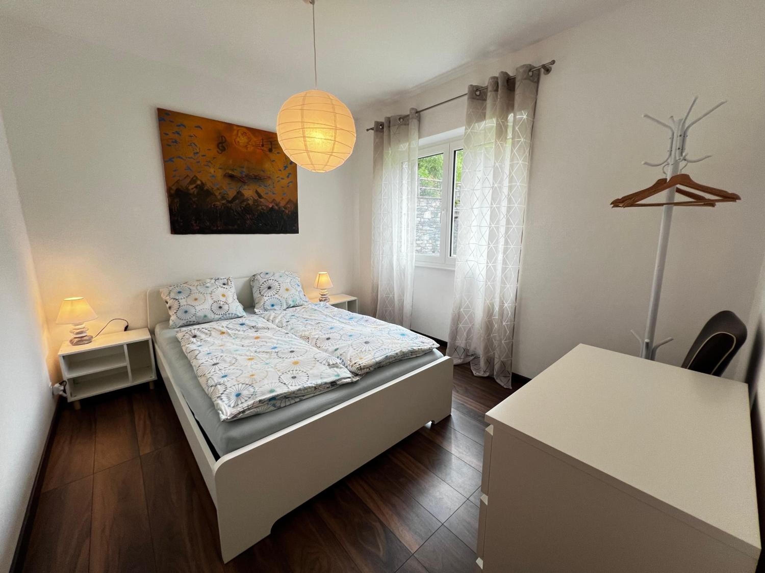 Three-Bedroom House photo 3