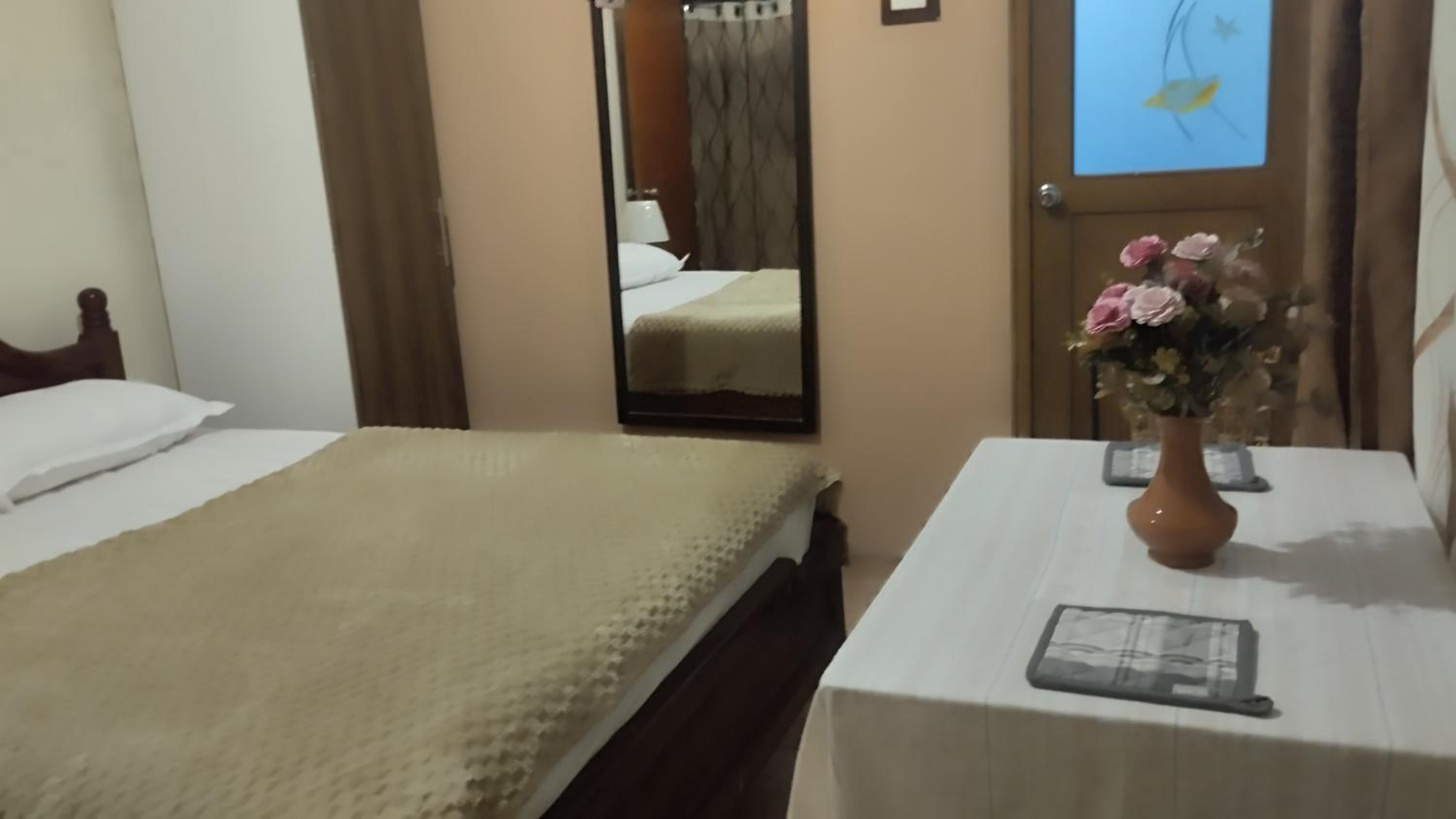 Deluxe Queen Room photo 2