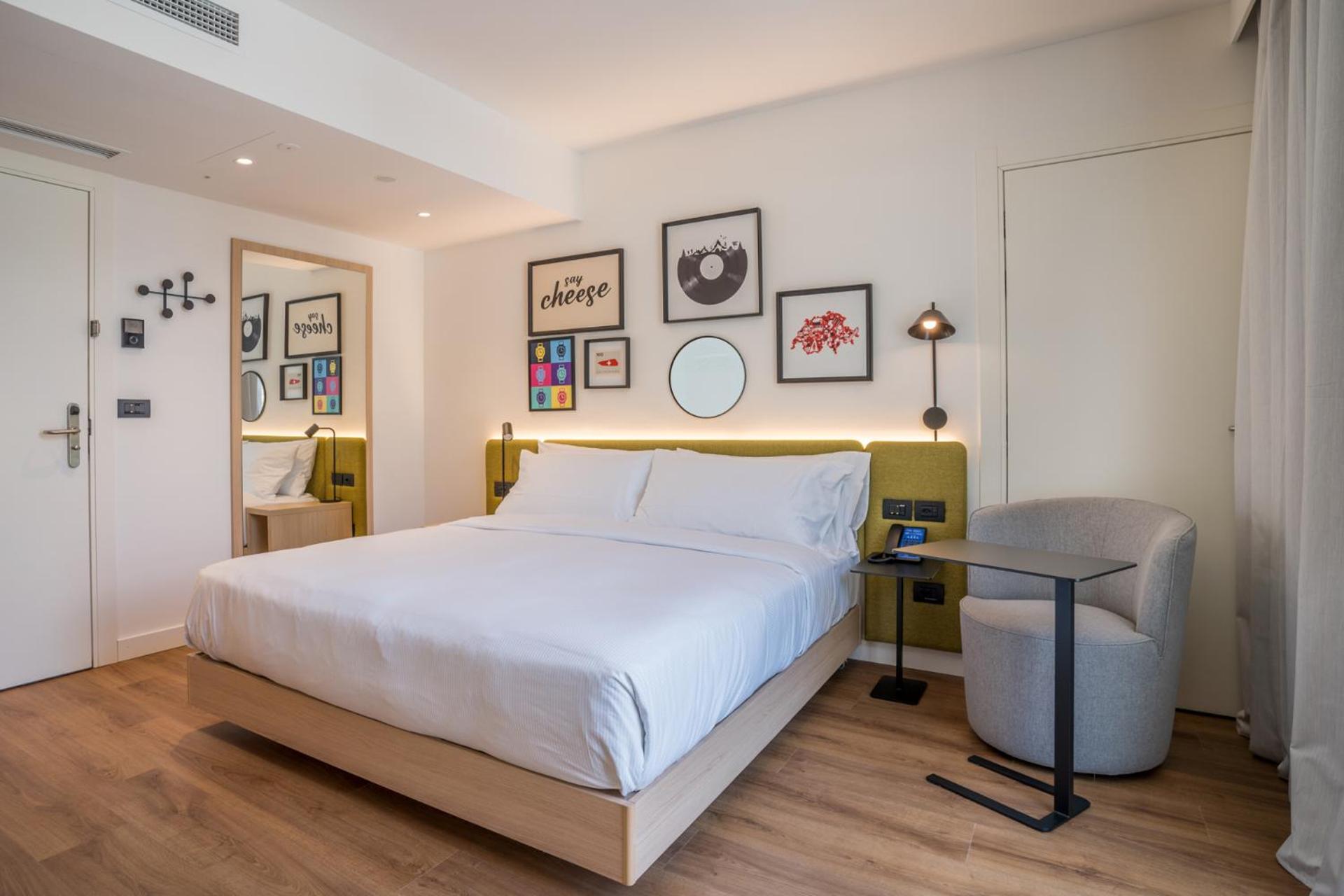 King Room - Mobility Accessible