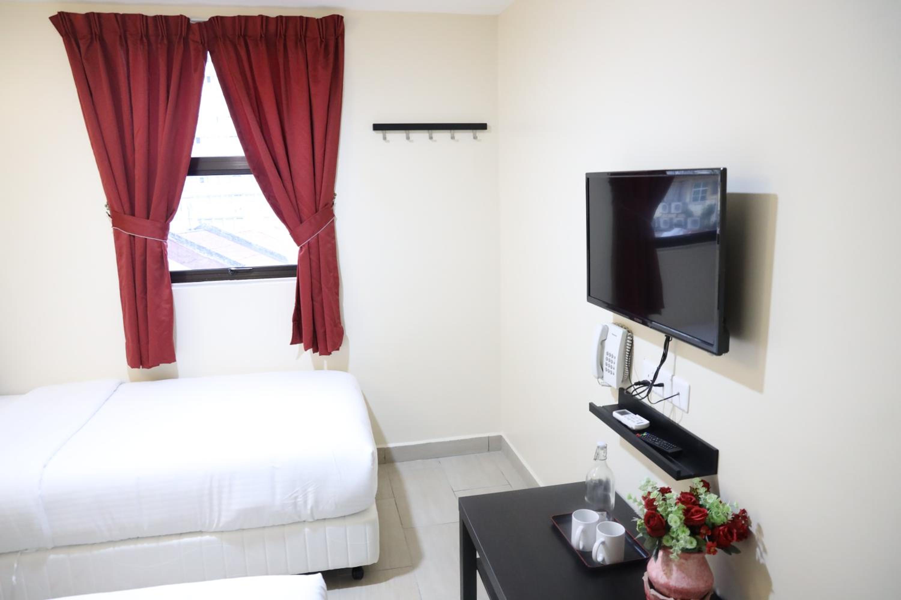 Deluxe Twin Room - Photo 3