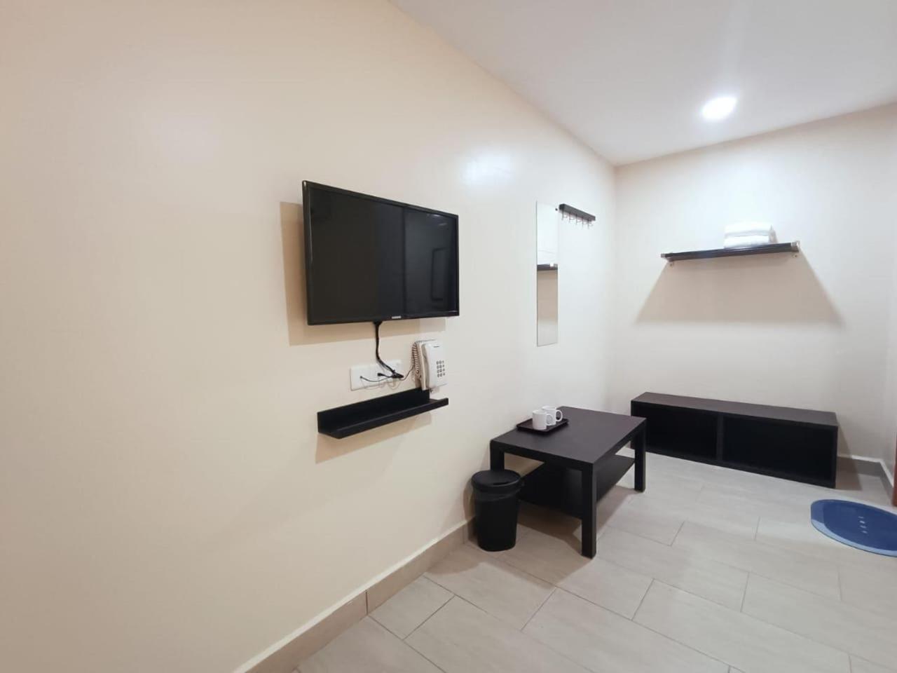 Deluxe Twin Room - Photo 13