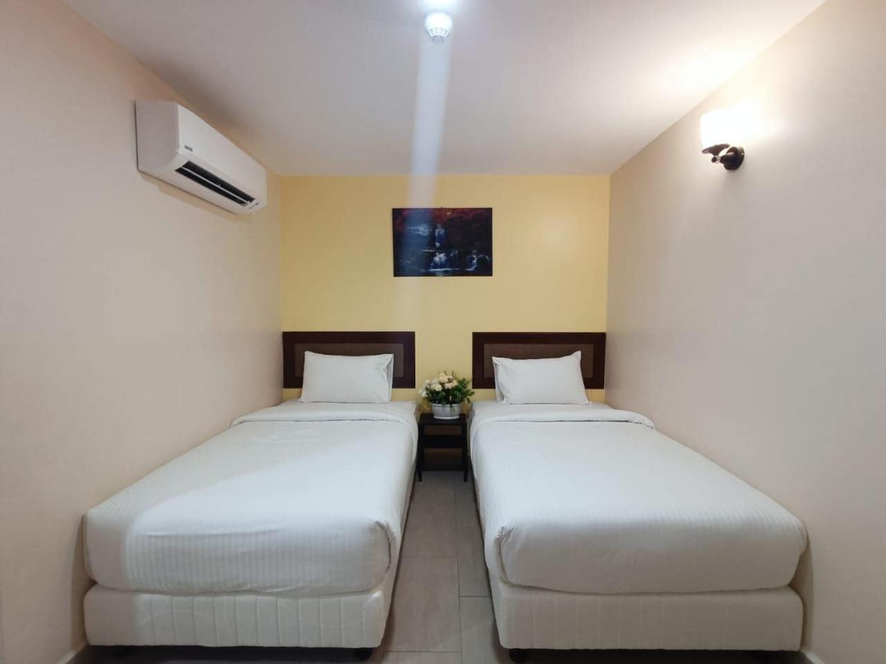 Deluxe Twin Room - Photo 7