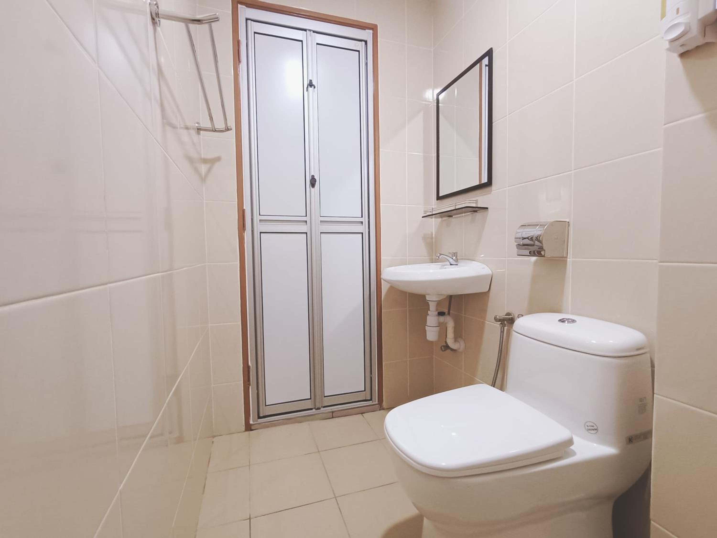 Deluxe Twin Room - Photo 8