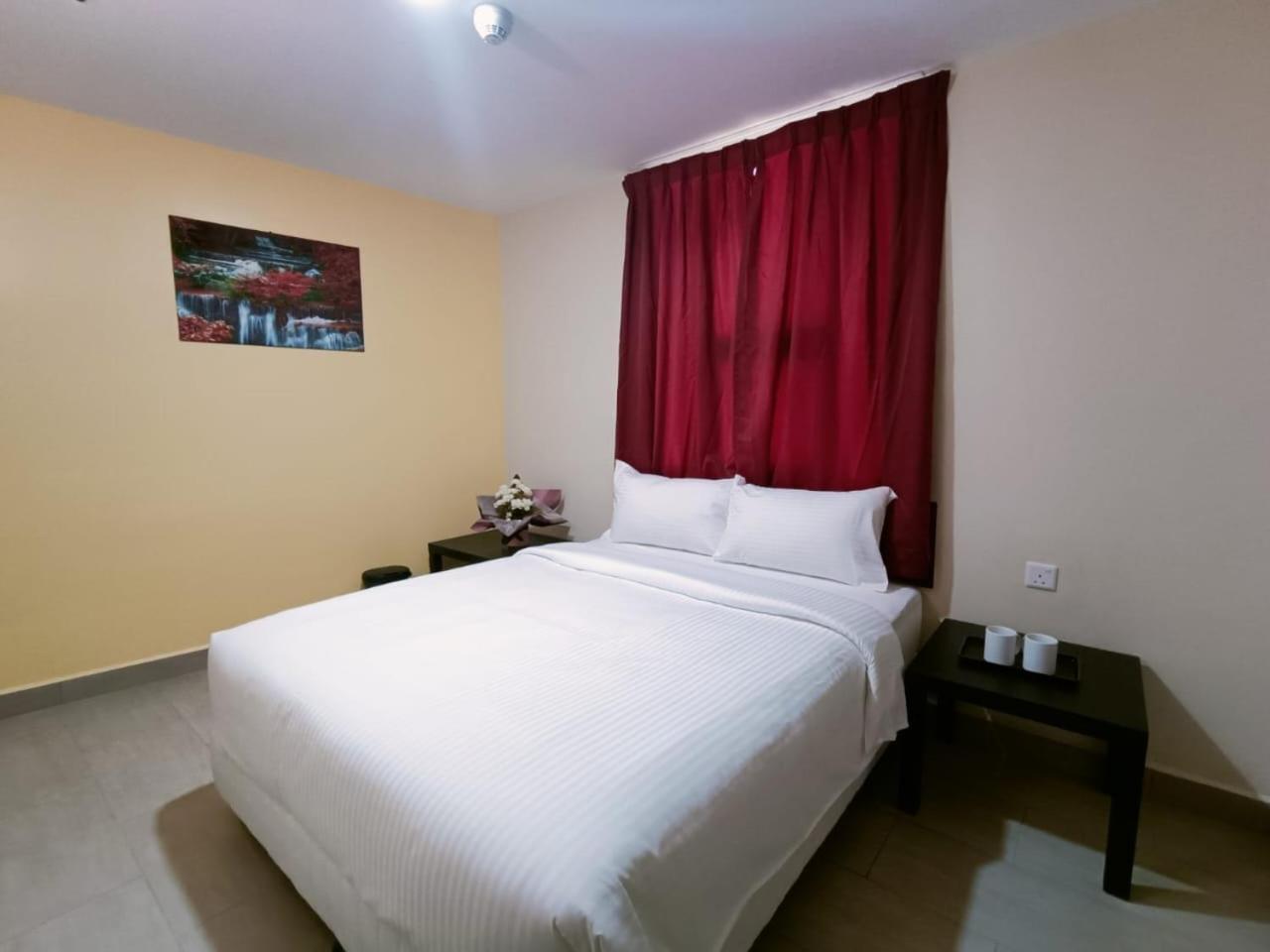 Deluxe Queen Room - Photo 5