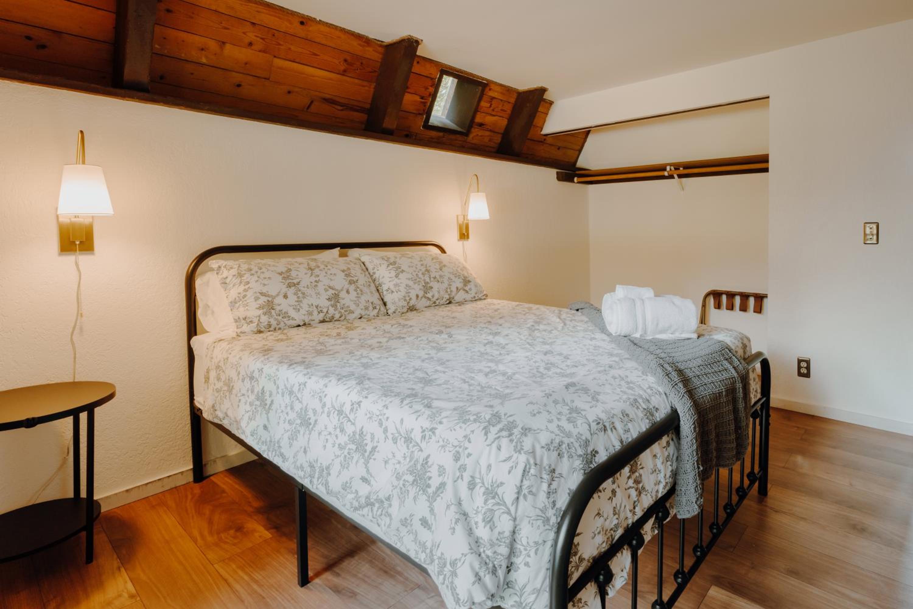 Three-Bedroom Chalet photo 1